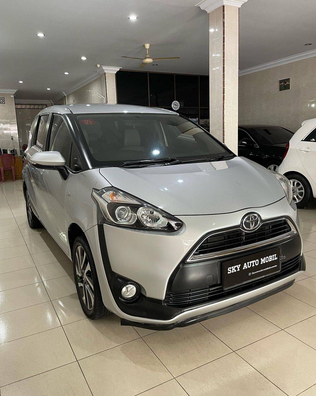 2017 Toyota Sienta 2017 Toyota Sienta