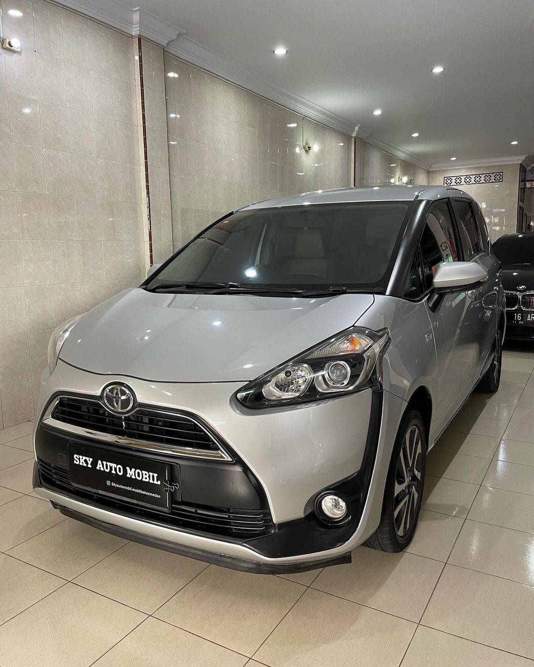 2017 Toyota Sienta 2017 Toyota Sienta