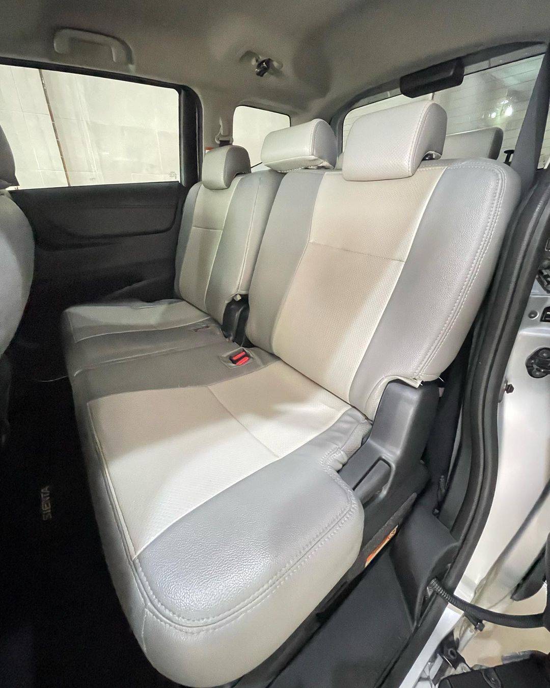 2017 Toyota Sienta 2017 Toyota Sienta