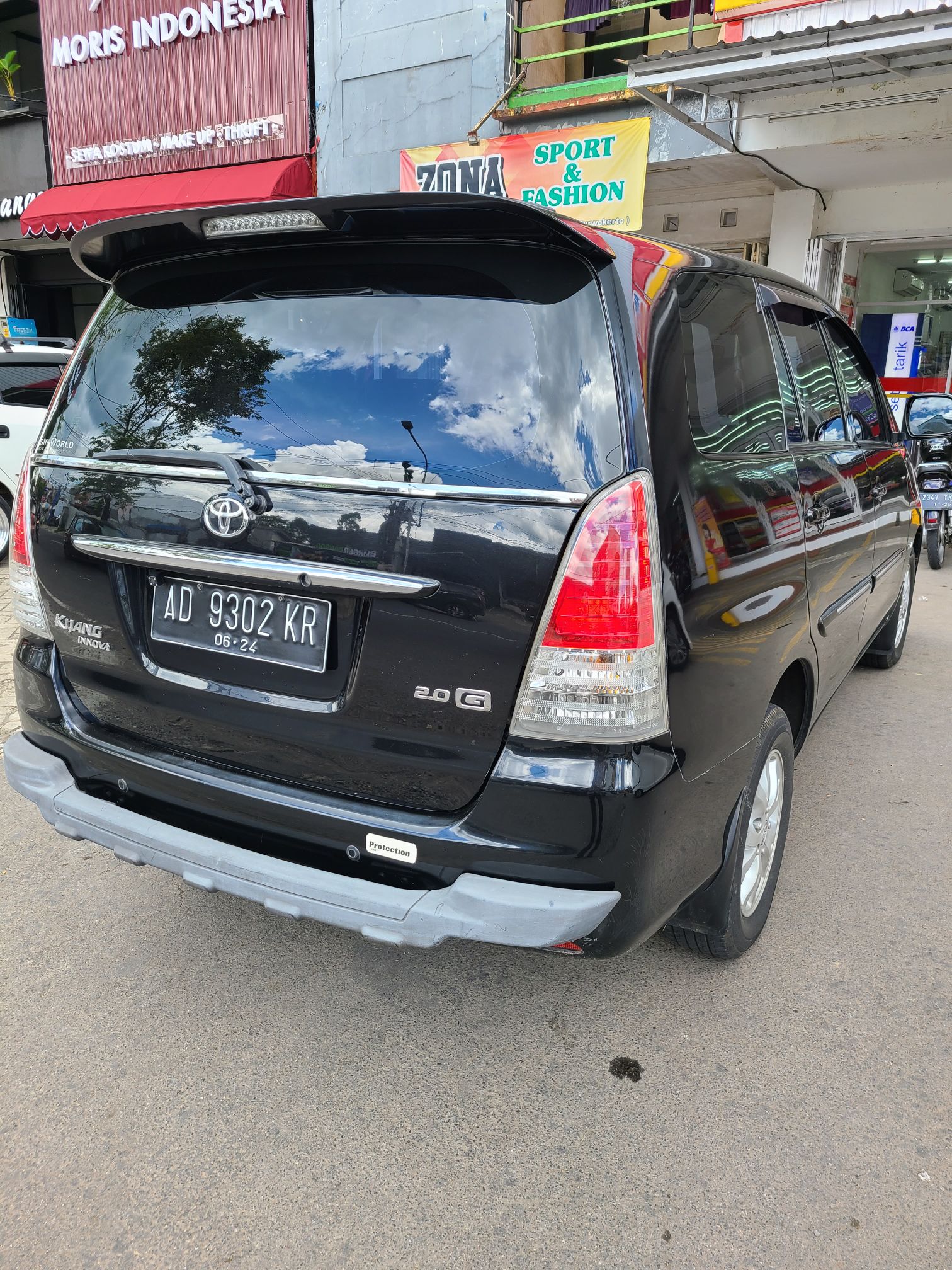2011 Toyota Kijang Innova 2011 Toyota Kijang Innova