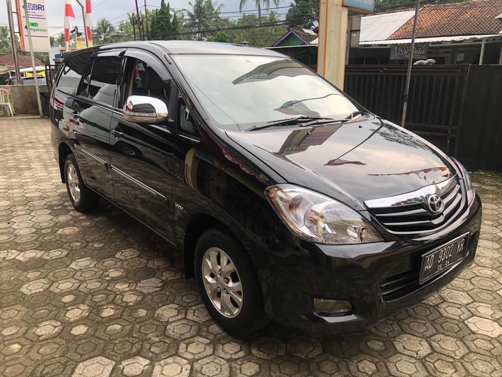 2011 Toyota Kijang Innova 2011 Toyota Kijang Innova