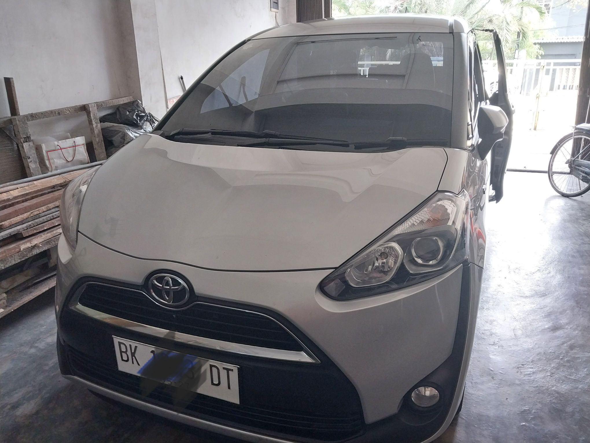 2017 Toyota Sienta Bekas 2017 Toyota Sienta Bekas