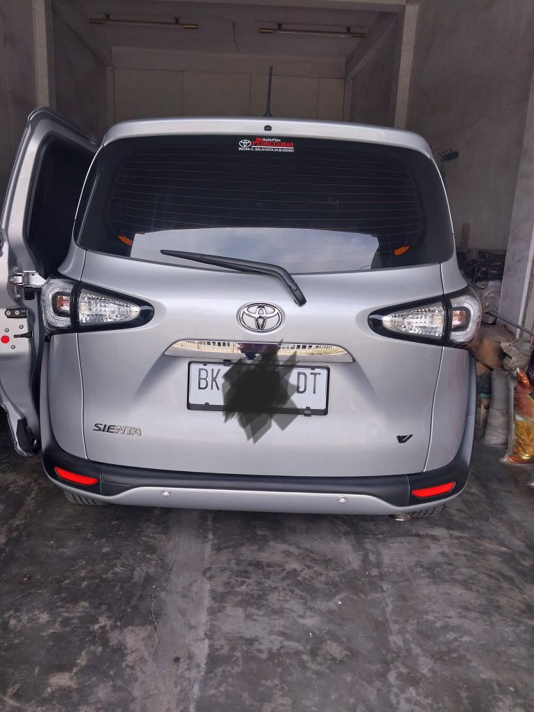 2017 Toyota Sienta 2017 Toyota Sienta
