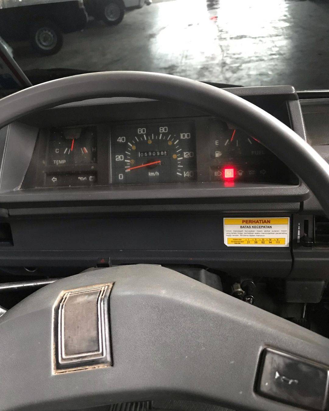 2019 Mitsubishi L300 2019 Mitsubishi L300