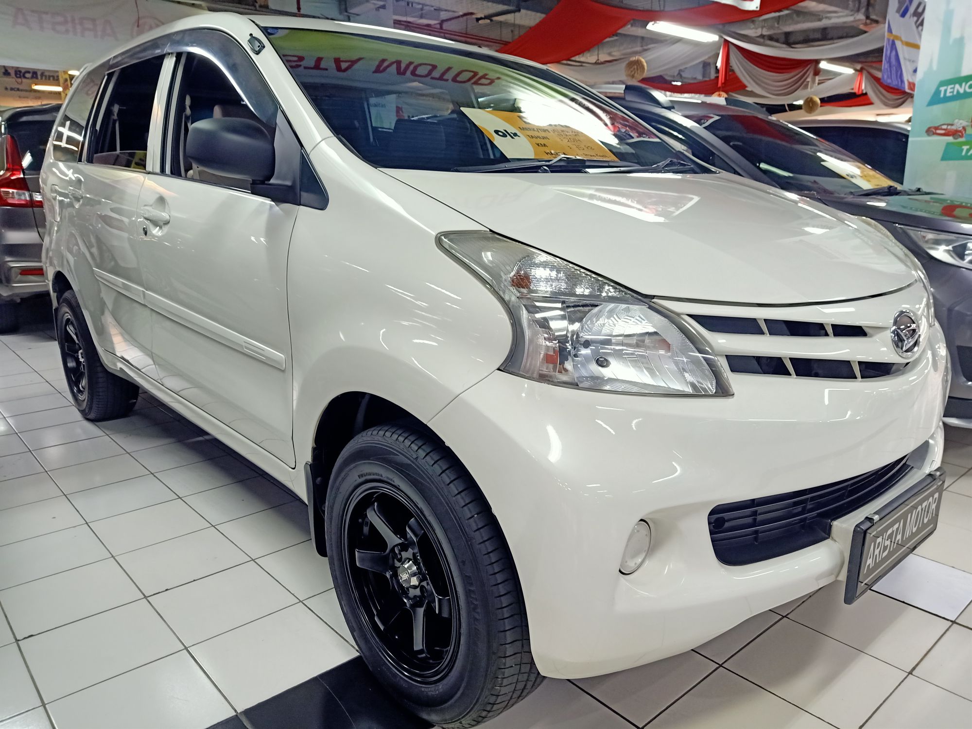 2014 Daihatsu Xenia 2014 Daihatsu Xenia