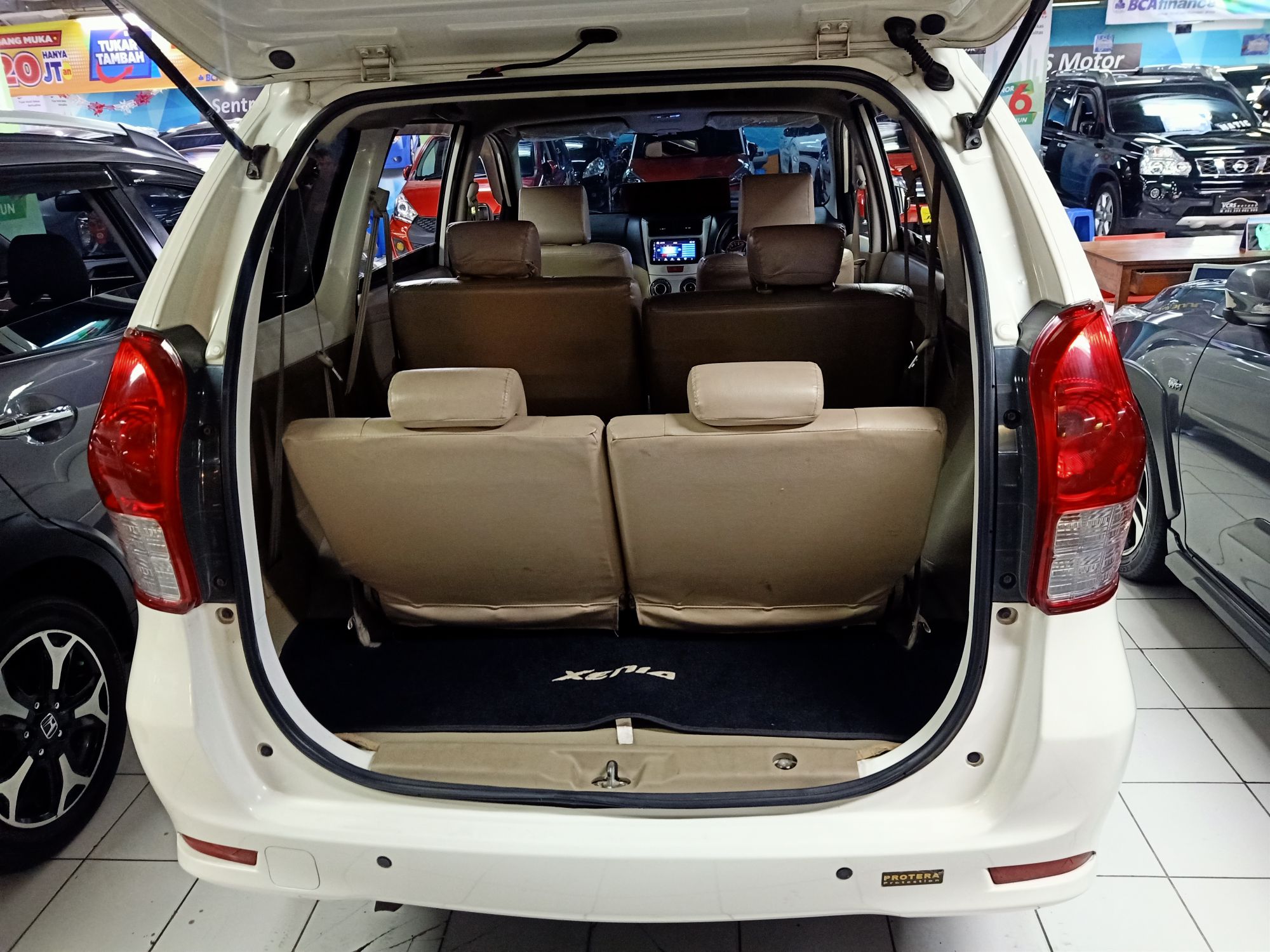 2014 Daihatsu Xenia 2014 Daihatsu Xenia