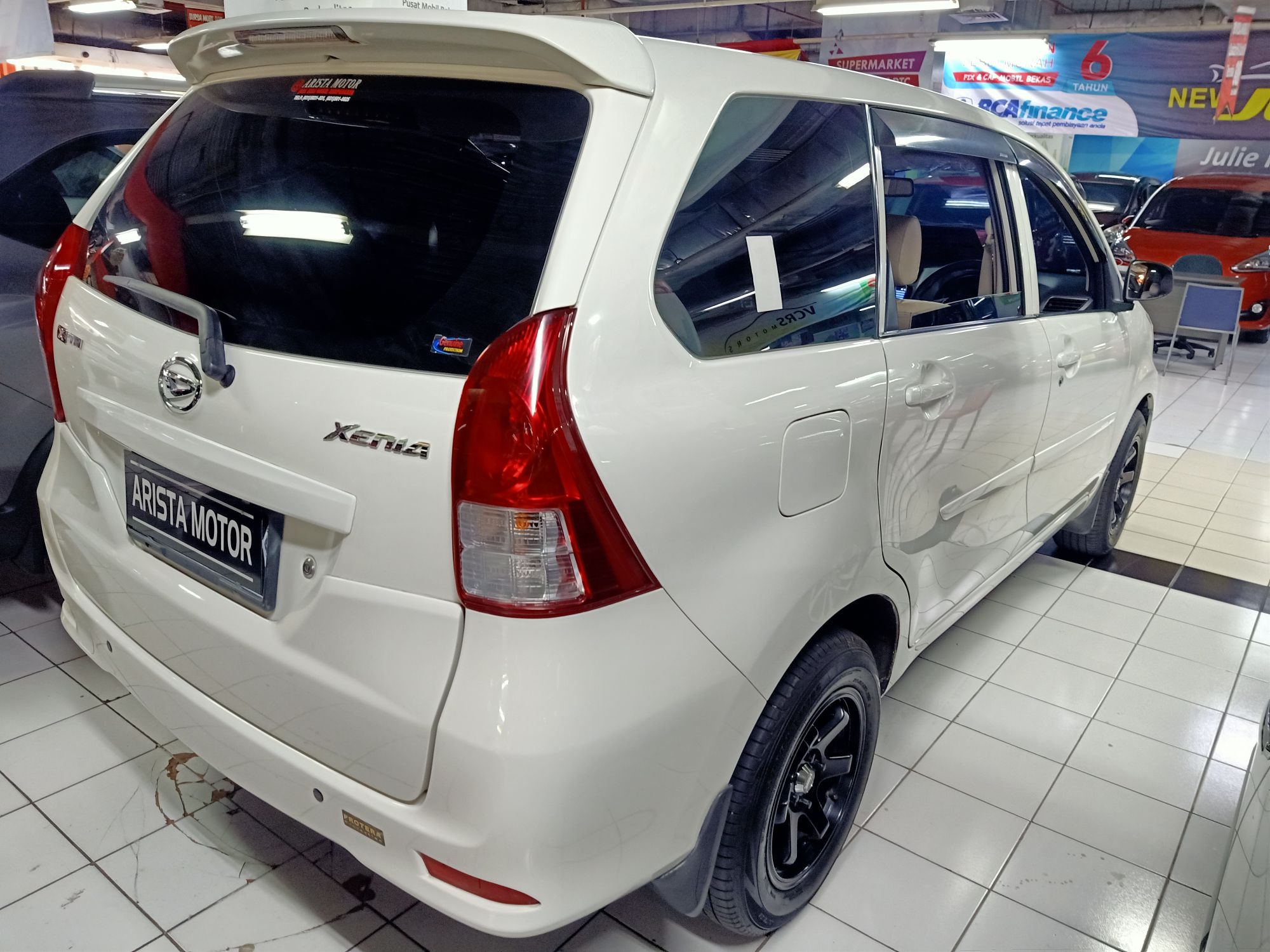 2014 Daihatsu Xenia 2014 Daihatsu Xenia