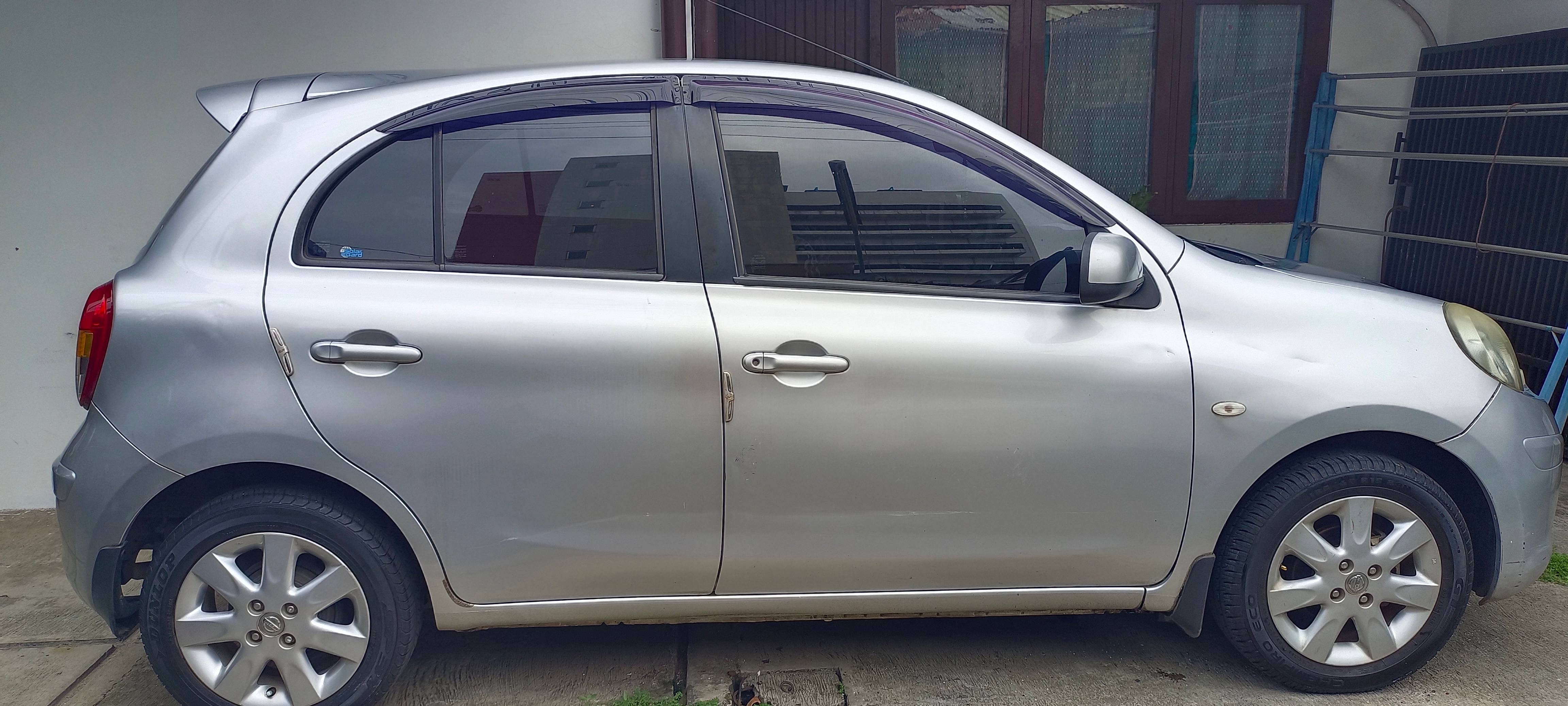 Second Hand 2011 Nissan March Second Hand 2011 Nissan March