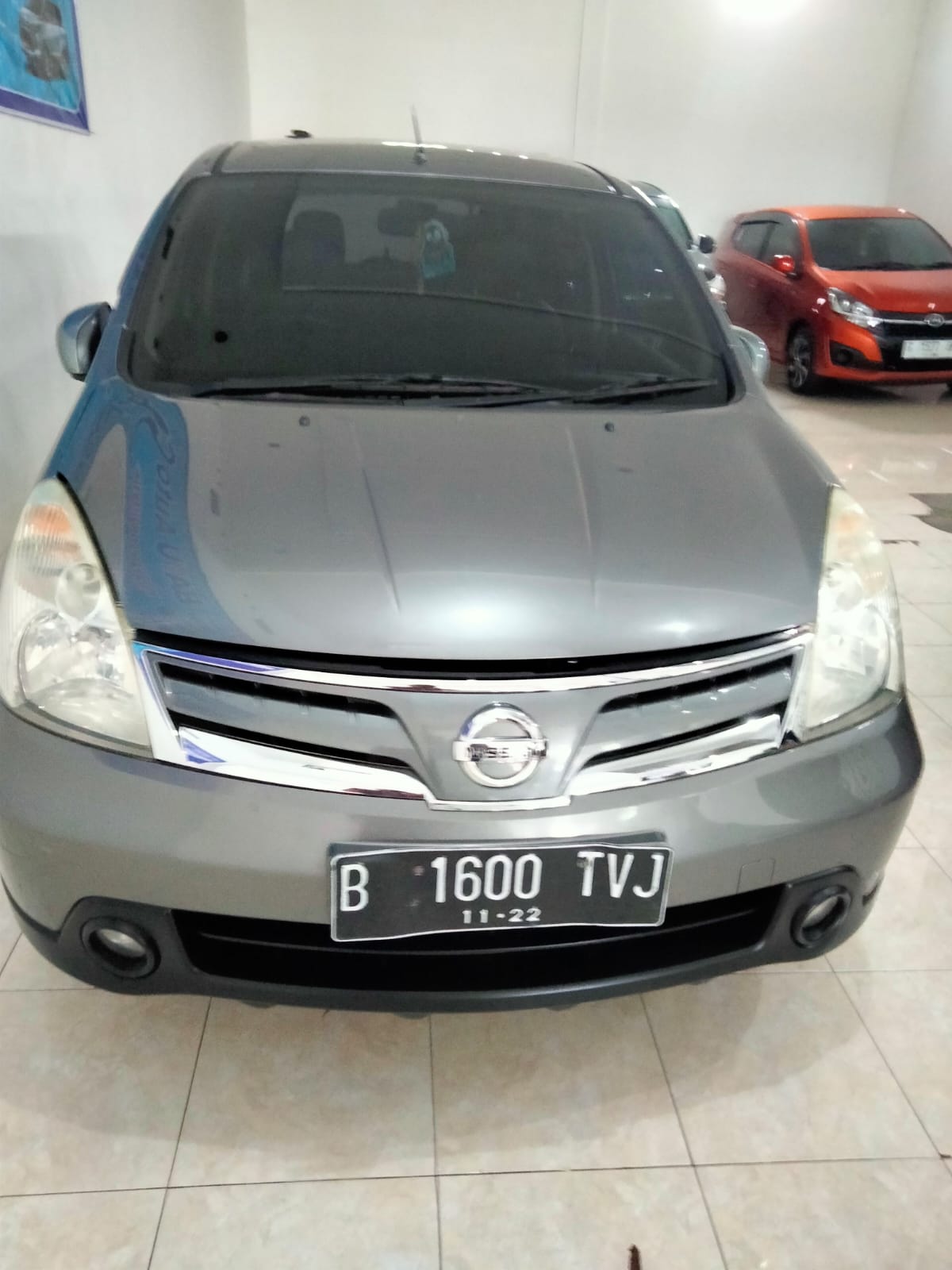 2011 Nissan Grand Livina  1.5 SV MT