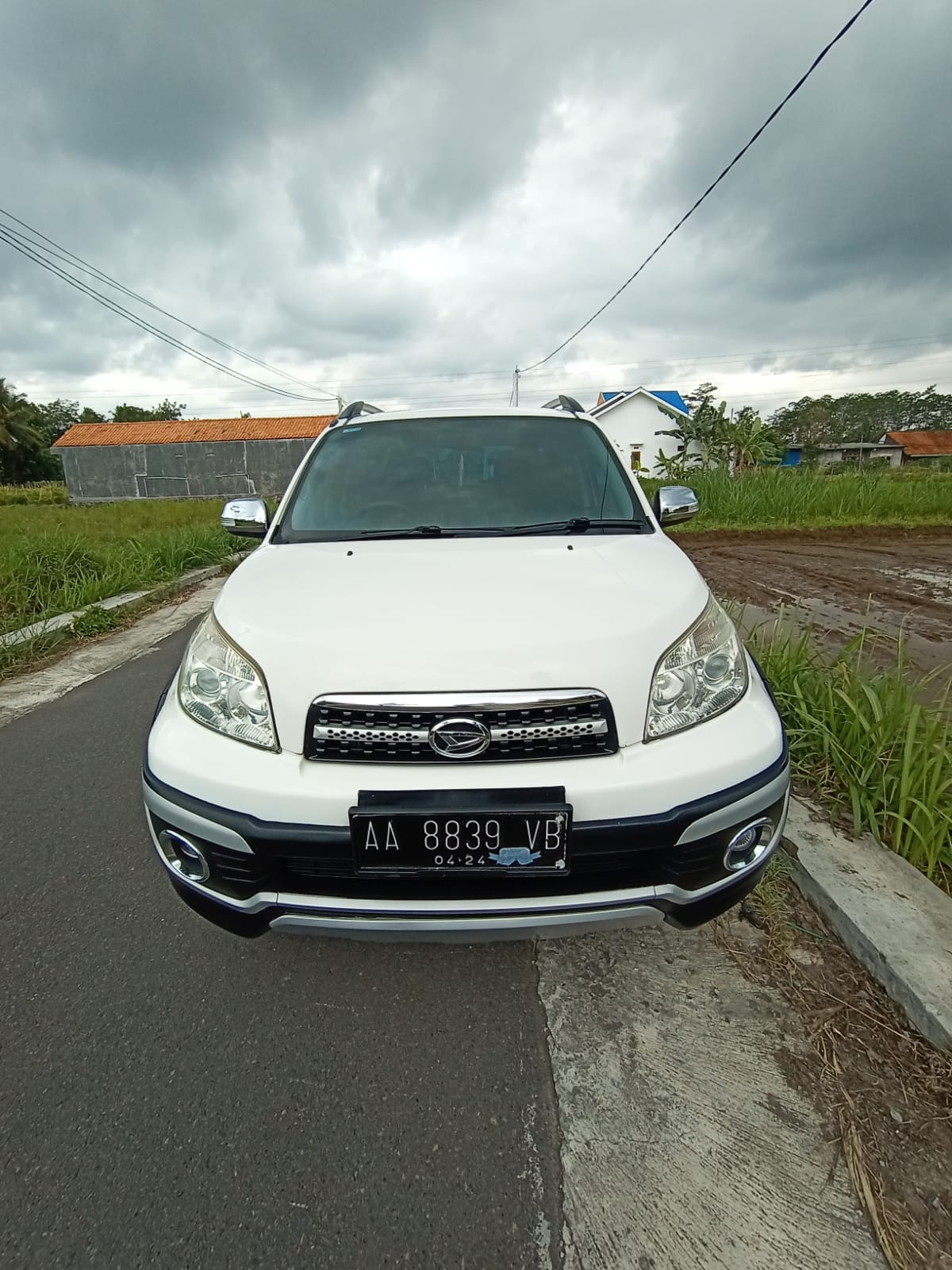 Second Hand 2014 Daihatsu Terios Second Hand 2014 Daihatsu Terios