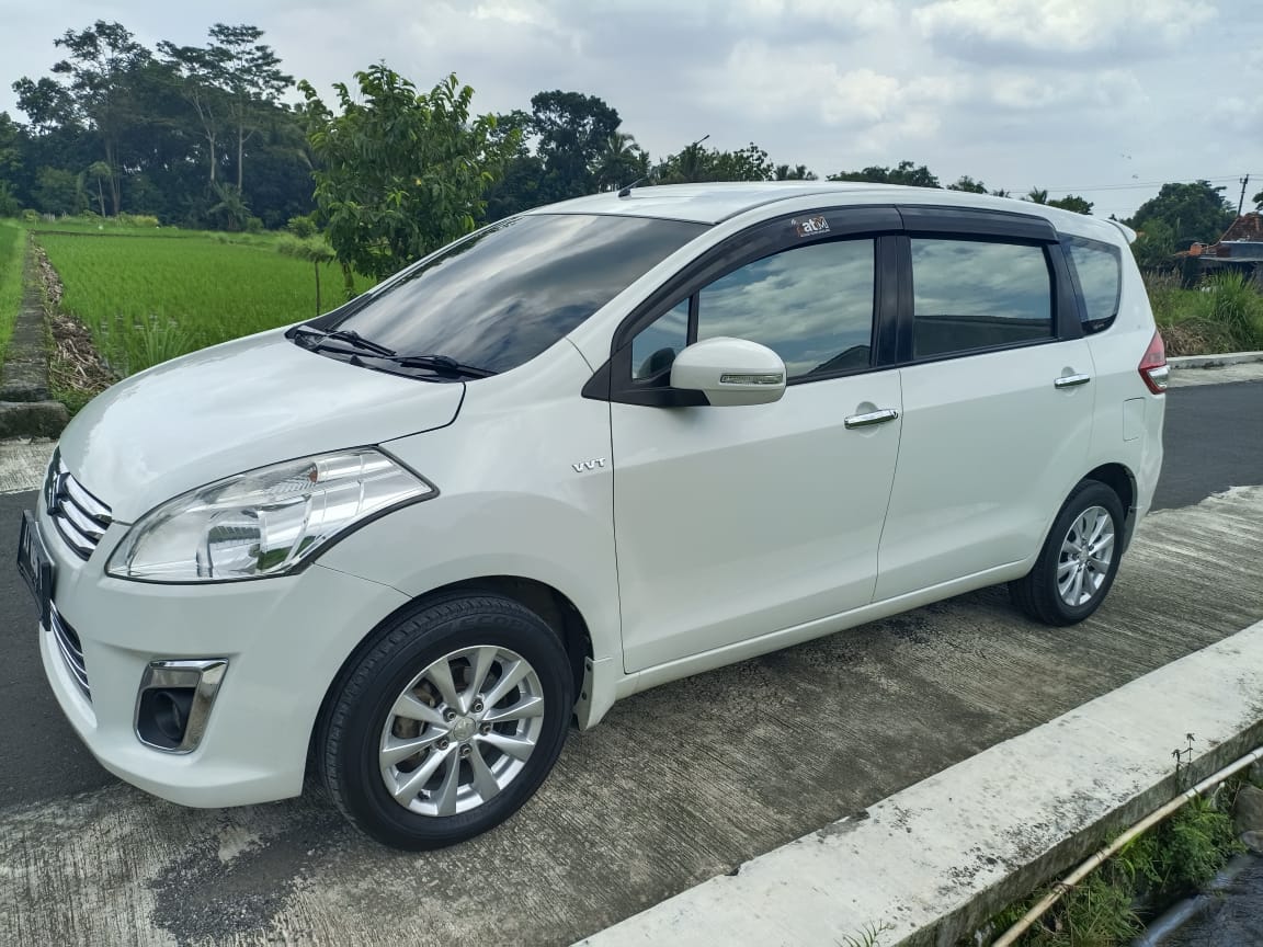 2013 Suzuki Ertiga 2013 Suzuki Ertiga