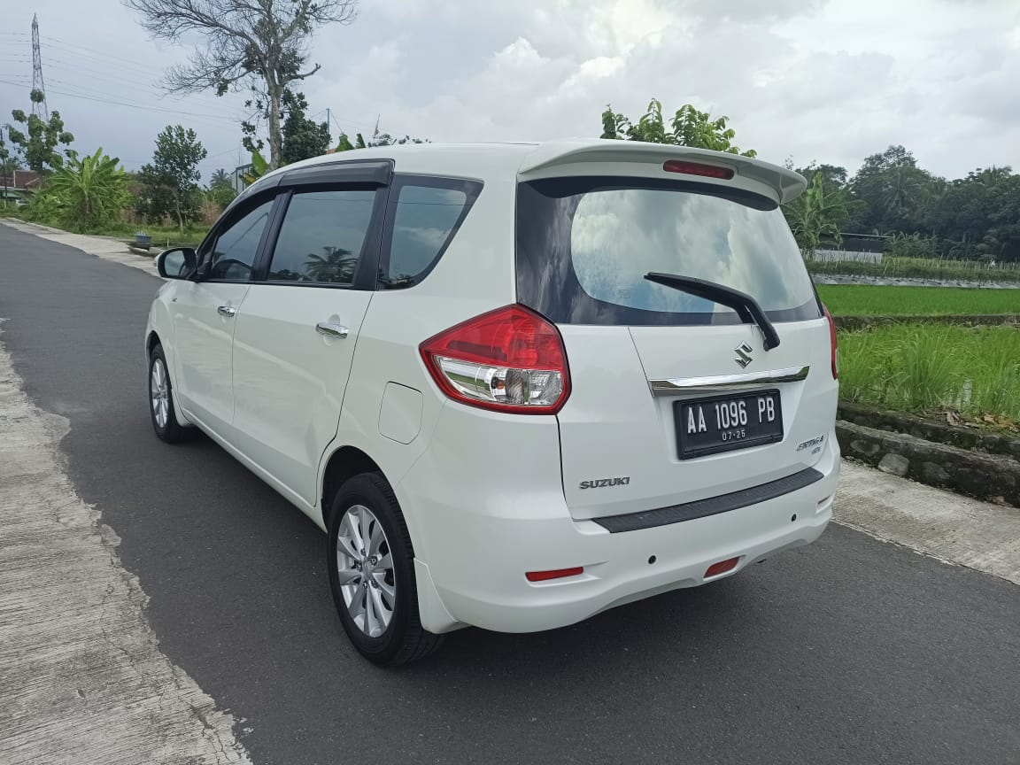 2013 Suzuki Ertiga 2013 Suzuki Ertiga