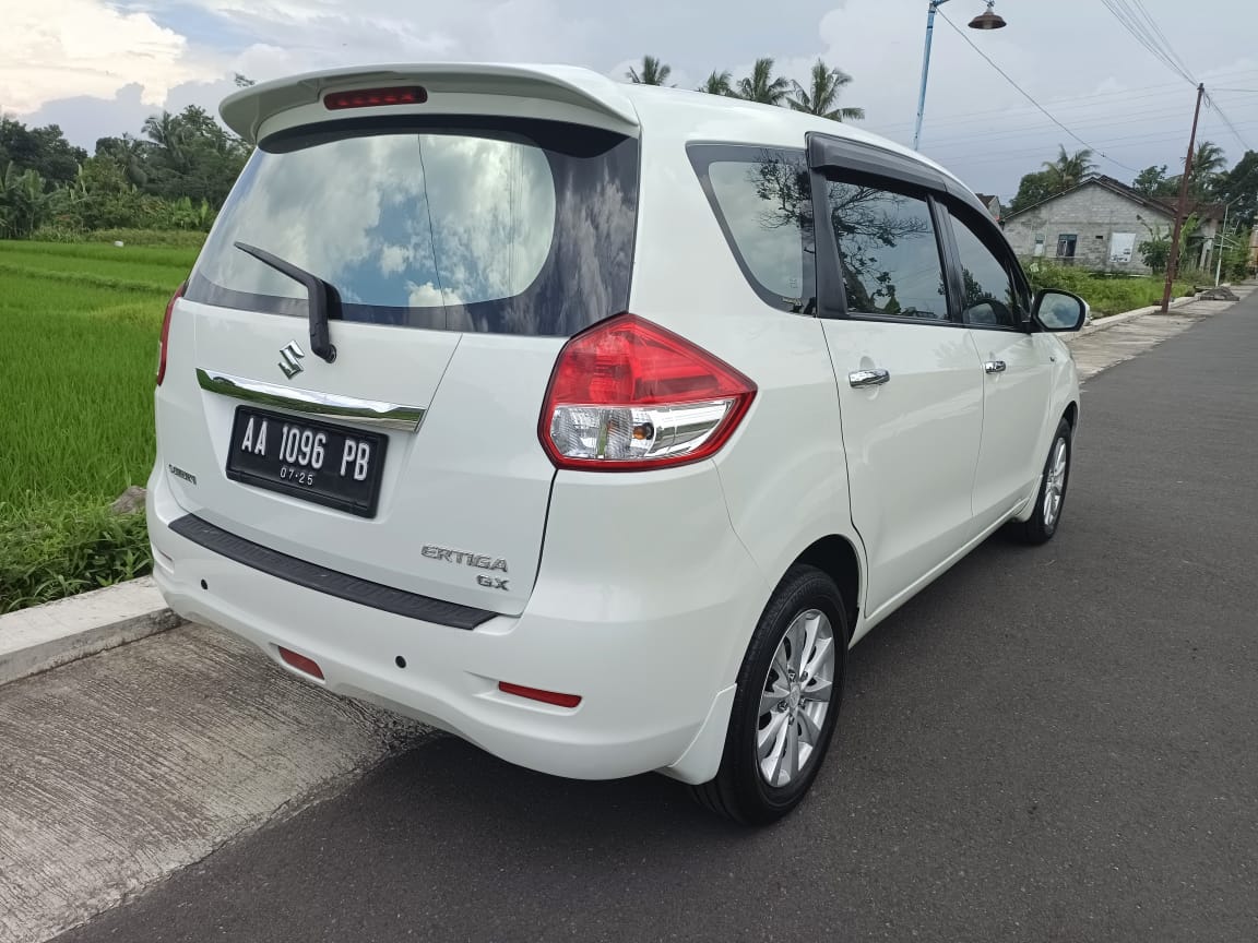 2013 Suzuki Ertiga 2013 Suzuki Ertiga