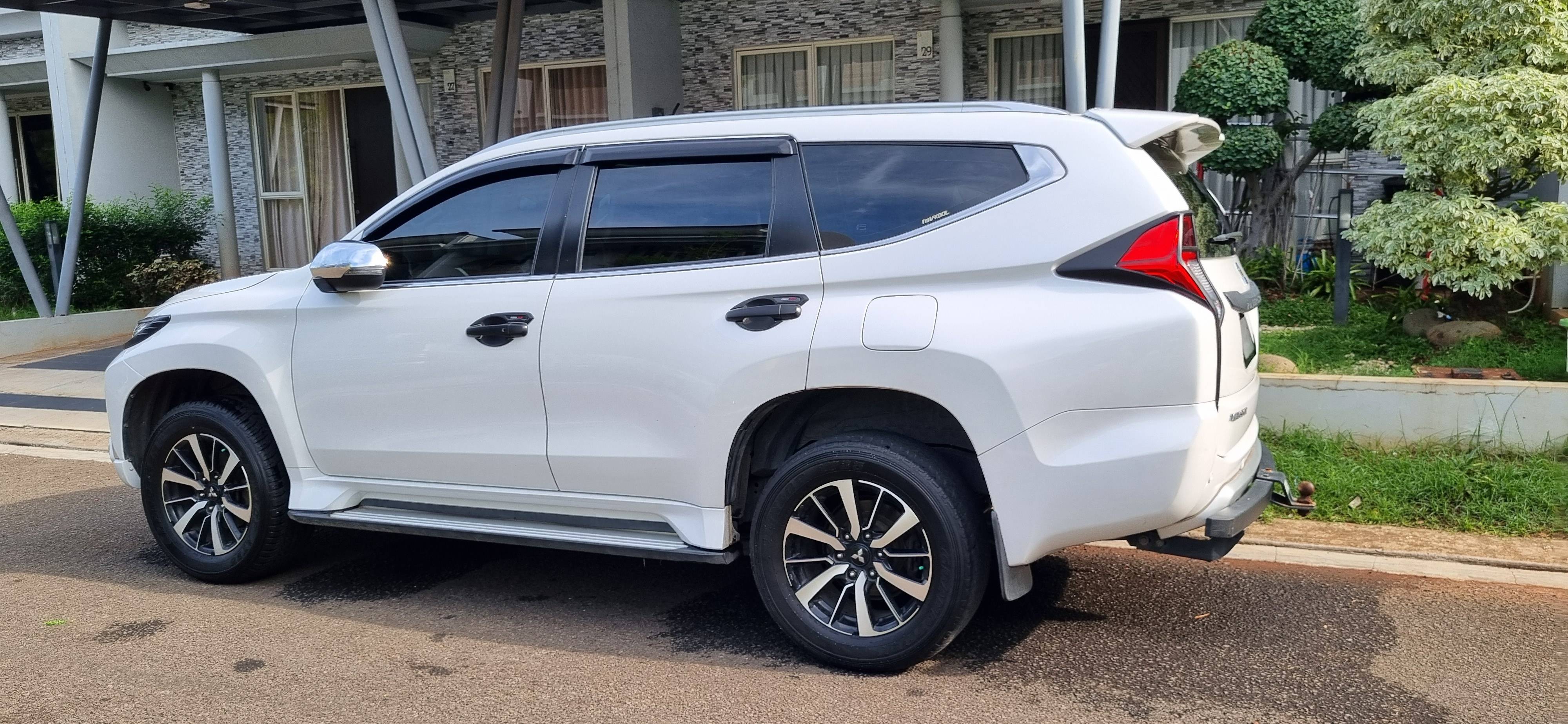 2017 Mitsubishi Pajero Sport 2017 Mitsubishi Pajero Sport