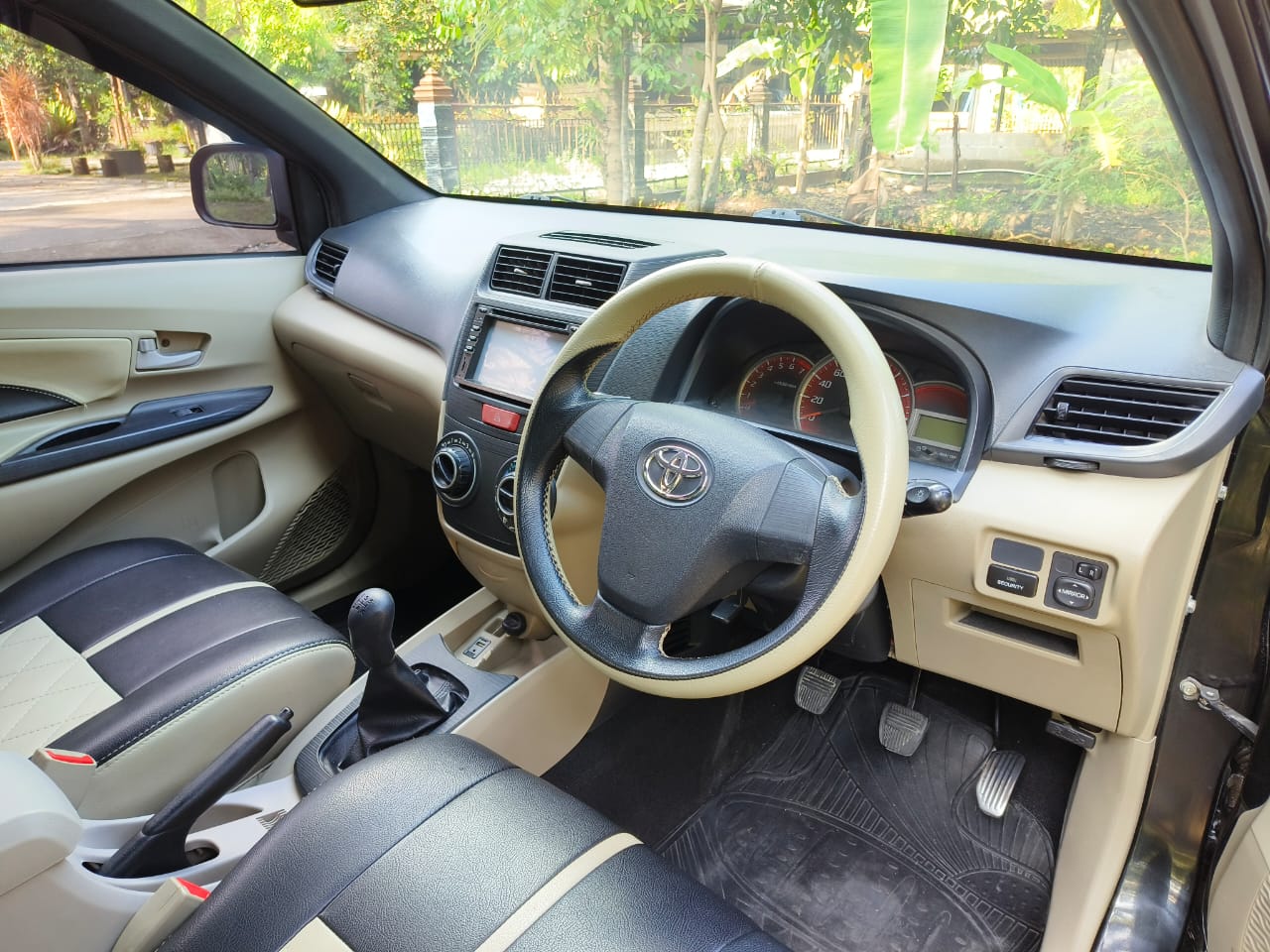 2012 Toyota Avanza 2012 Toyota Avanza