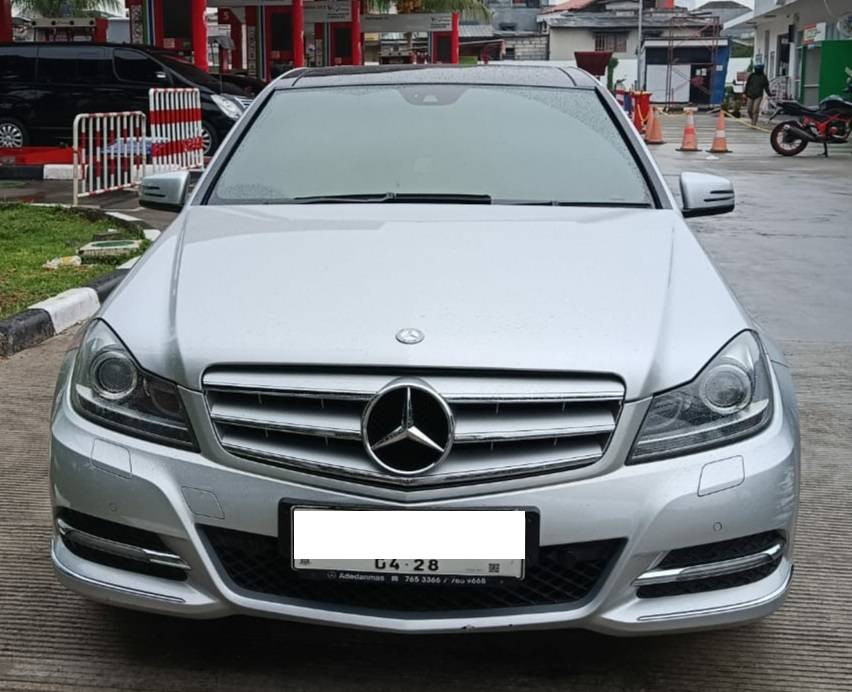 Second Hand 2013 Mercedes Benz C-Class Sedan Second Hand 2013 Mercedes Benz C-Class Sedan
