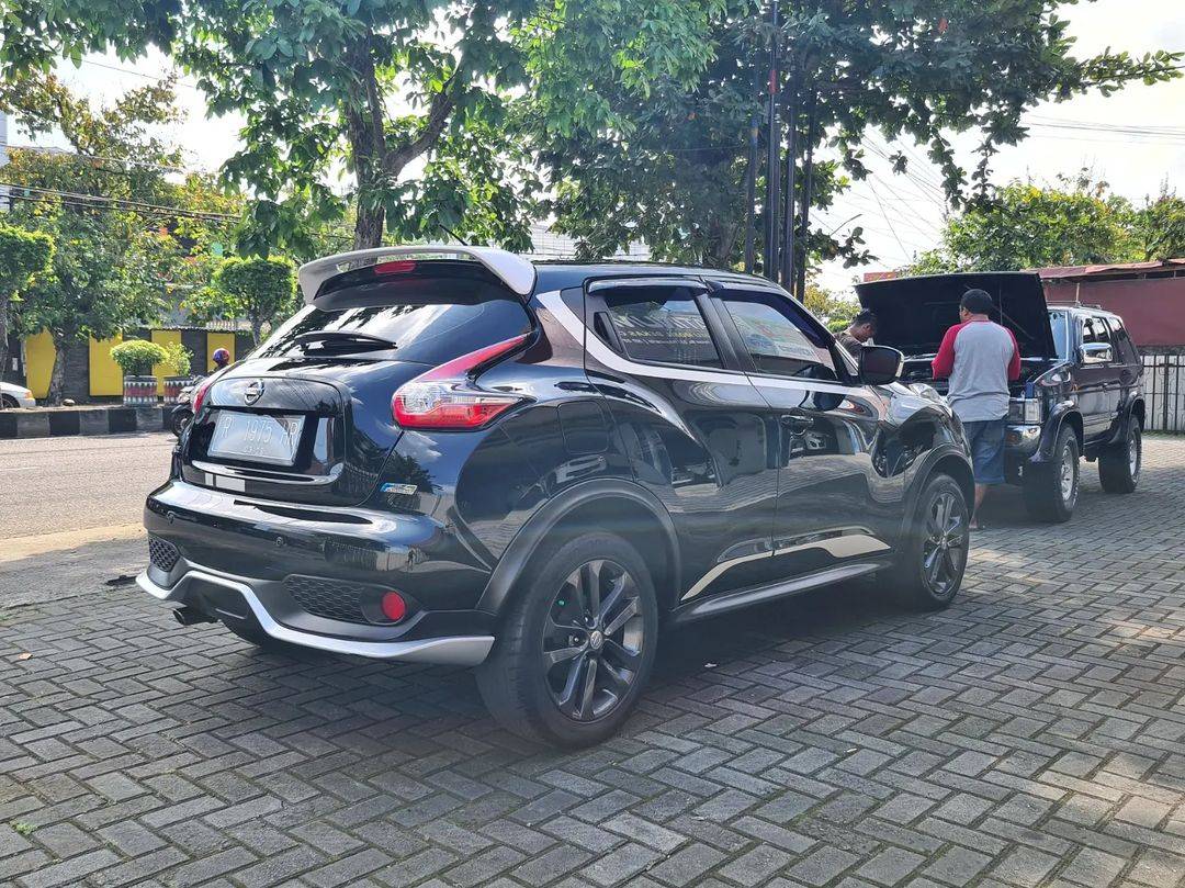 2015 Nissan Revolt 2015 Nissan Revolt