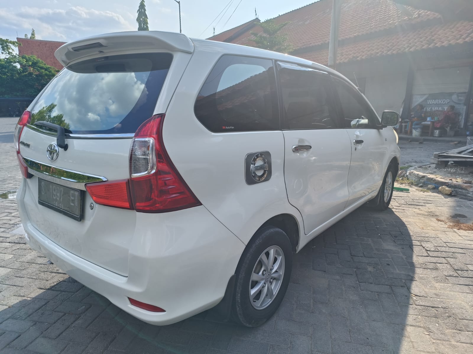 2017 Toyota Avanza Veloz  1.3 M/T 2017 Toyota Avanza Veloz  1.3 M/T