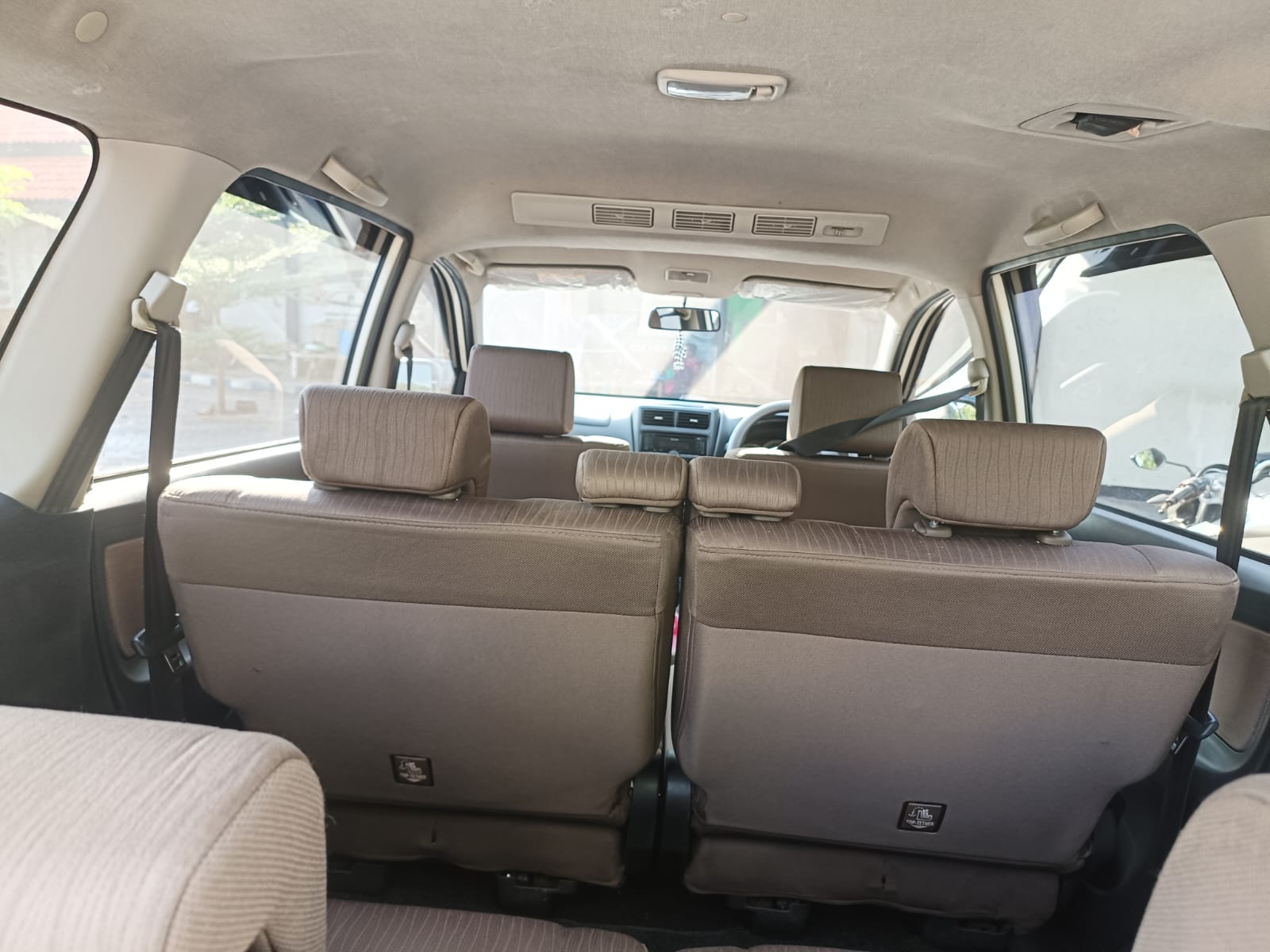 2017 Toyota Avanza Veloz  1.3 M/T 2017 Toyota Avanza Veloz  1.3 M/T