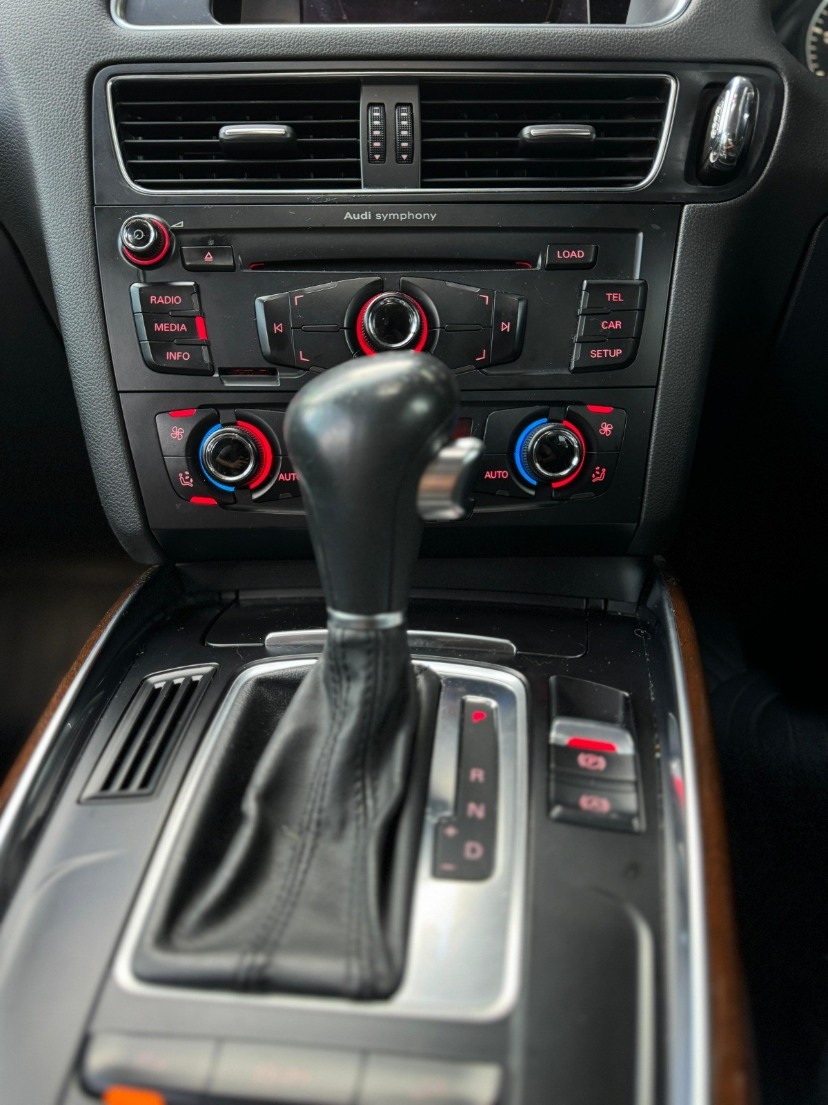 2011 Audi Q5  2.0 TFSI 2011 Audi Q5  2.0 TFSI