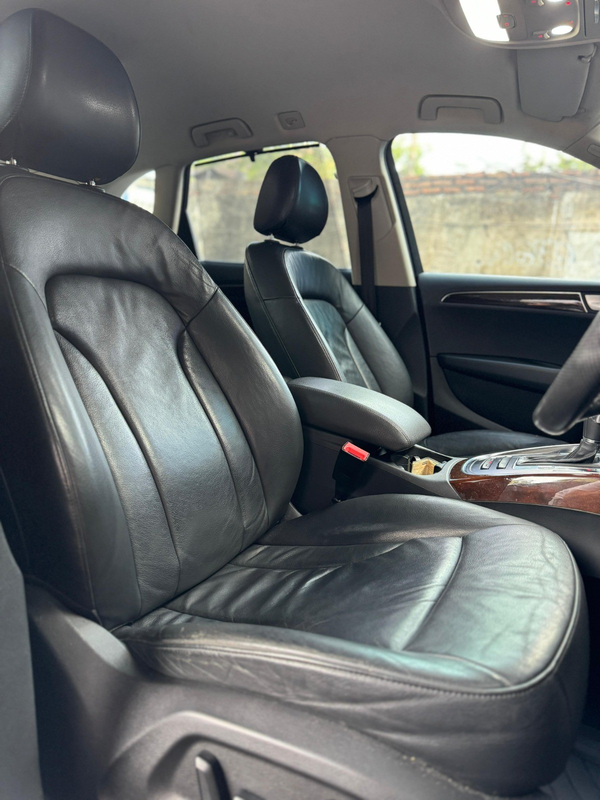 2011 Audi Q5  2.0 TFSI 2011 Audi Q5  2.0 TFSI