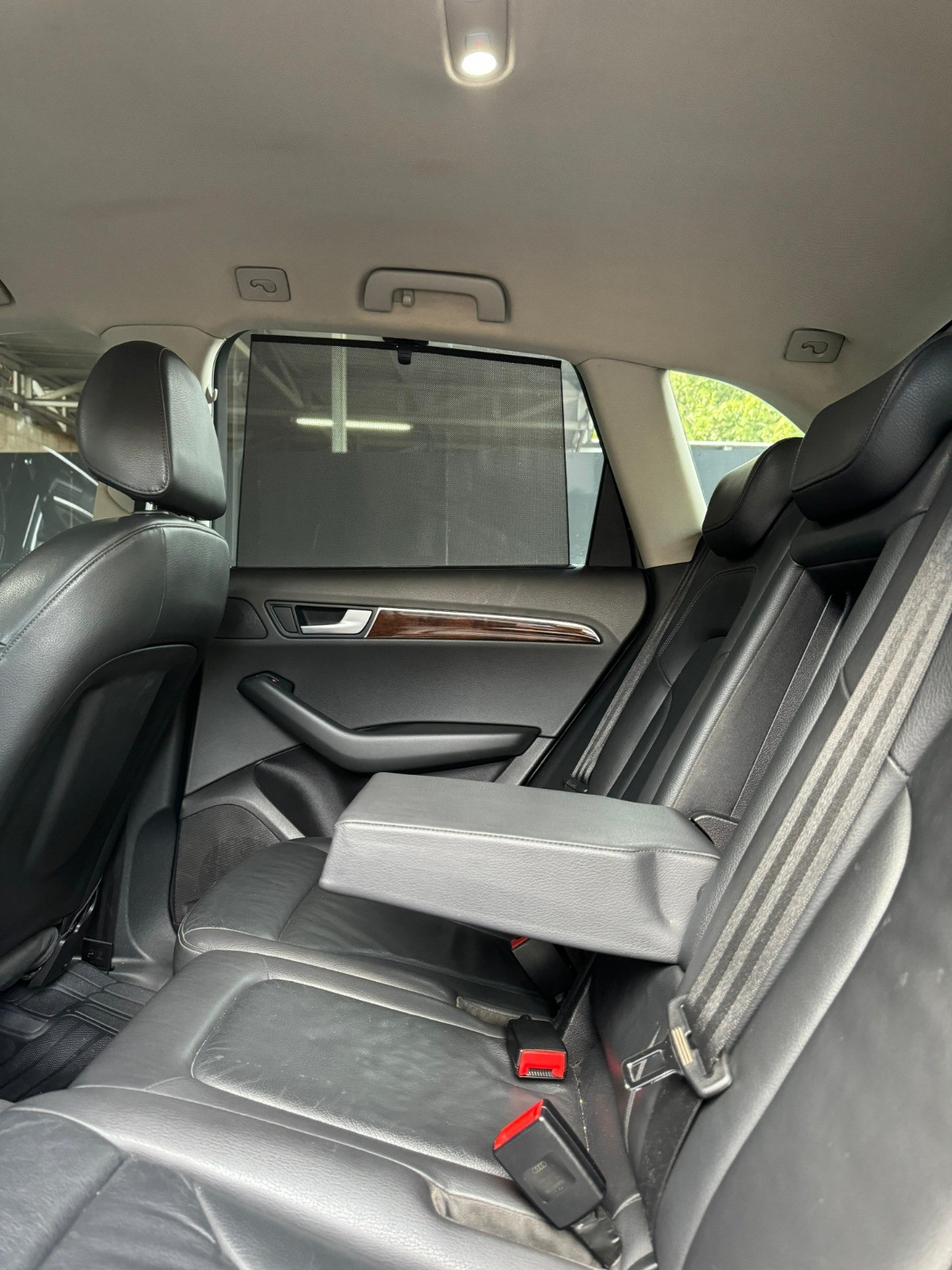 2011 Audi Q5  2.0 TFSI 2011 Audi Q5  2.0 TFSI