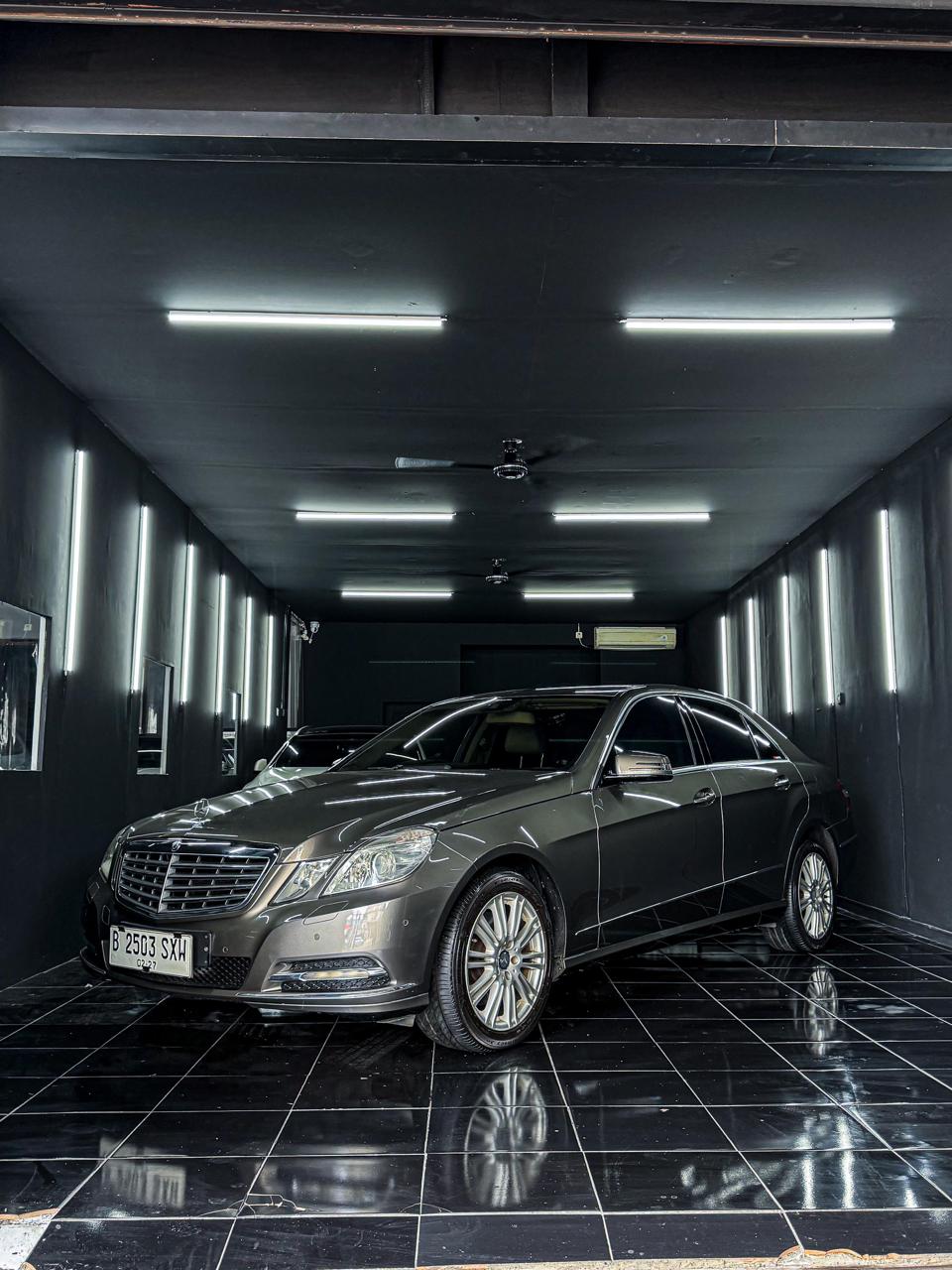 2011 Mercedes Benz E-Class 2011 Mercedes Benz E-Class