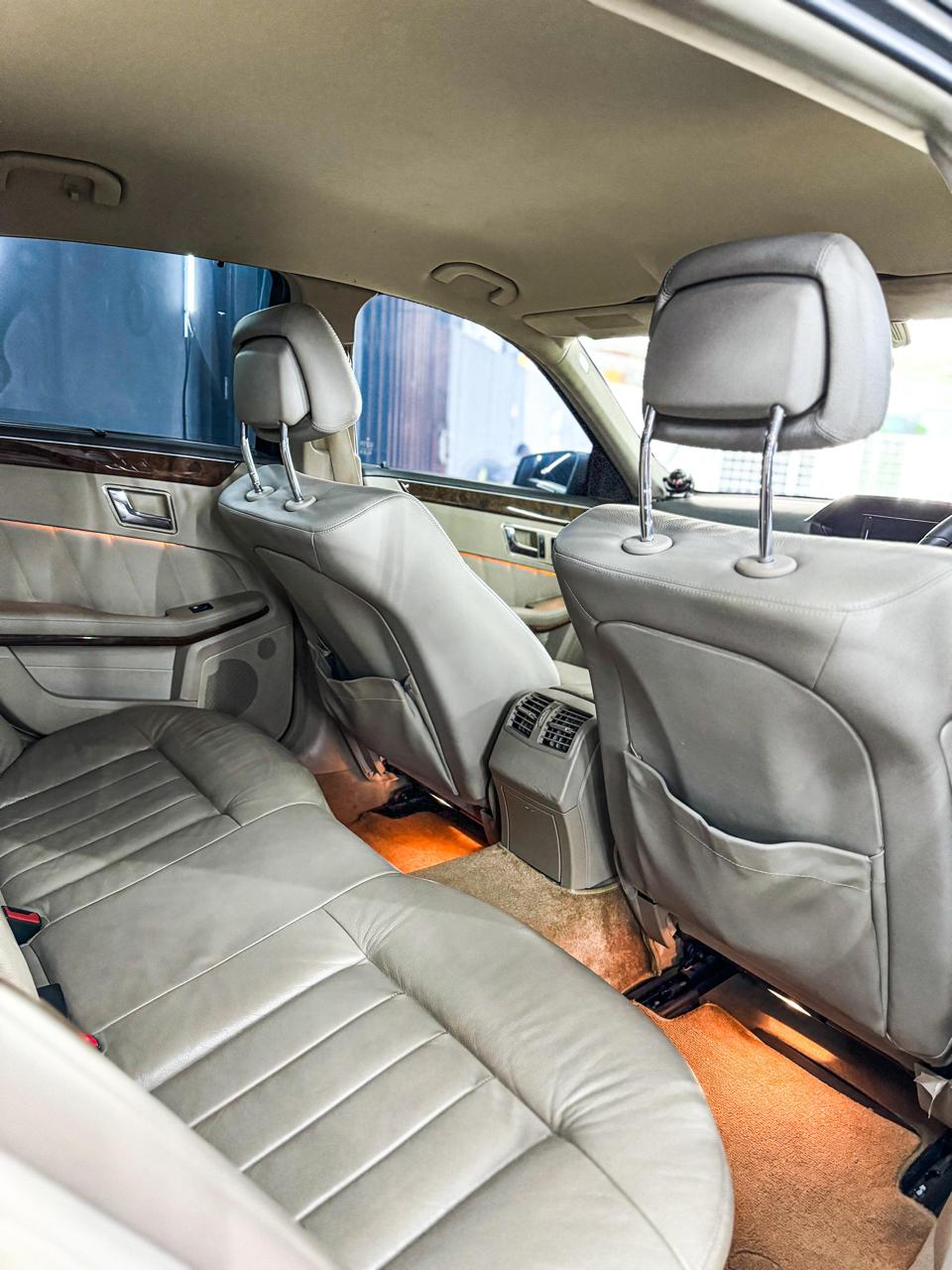 2011 Mercedes Benz E-Class  E 300 Elegance 2011 Mercedes Benz E-Class  E 300 Elegance