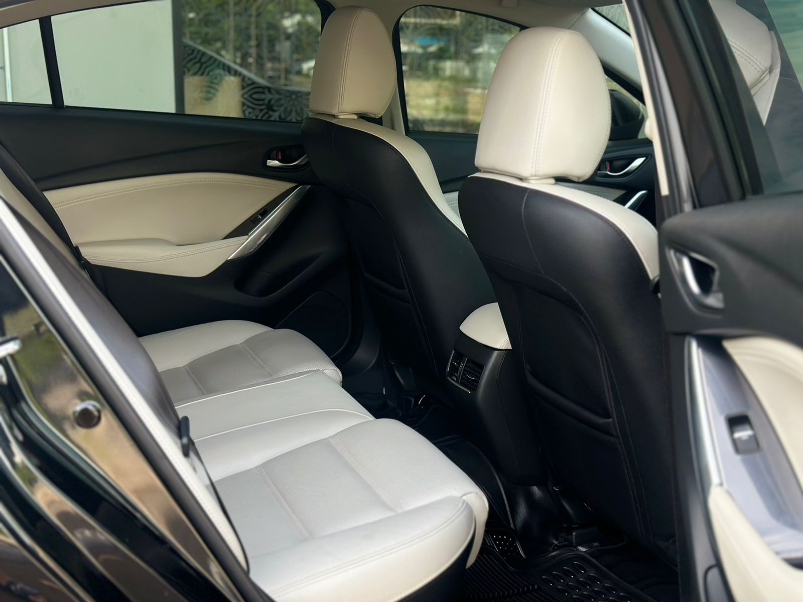 2016 Mazda 6 Sedan 2.5L Sky Active AT 2016 Mazda 6 Sedan 2.5L Sky Active AT