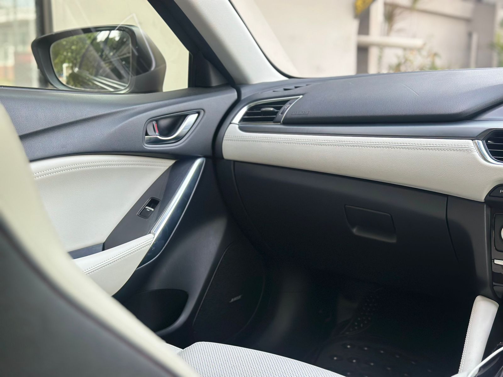 2016 Mazda 6 Sedan 2.5L Sky Active AT 2016 Mazda 6 Sedan 2.5L Sky Active AT