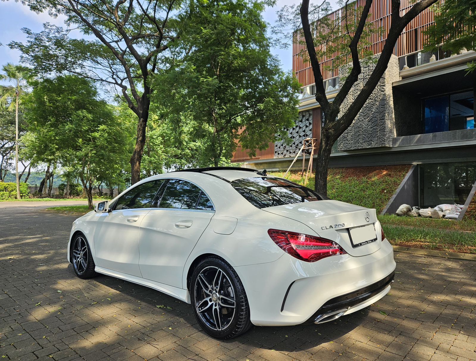 2016 Mercedes Benz CLA-Class  200 AMG Line 2016 Mercedes Benz CLA-Class  200 AMG Line