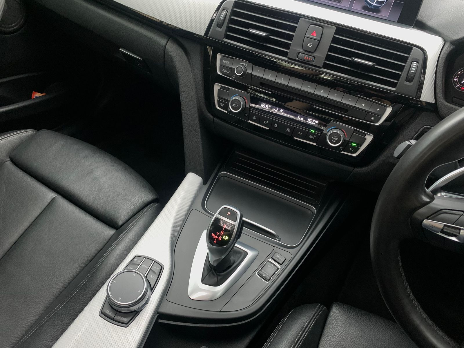 2019 BMW 3 Series Sedan 330i M Sport 2019 BMW 3 Series Sedan 330i M Sport