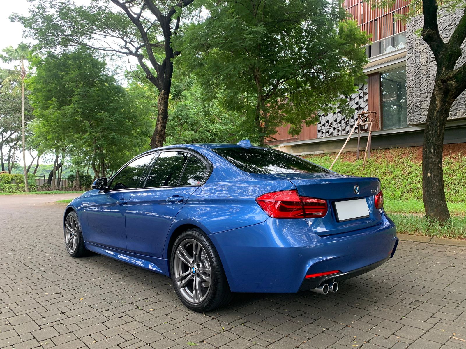 2019 BMW 3 Series Sedan 330i M Sport 2019 BMW 3 Series Sedan 330i M Sport