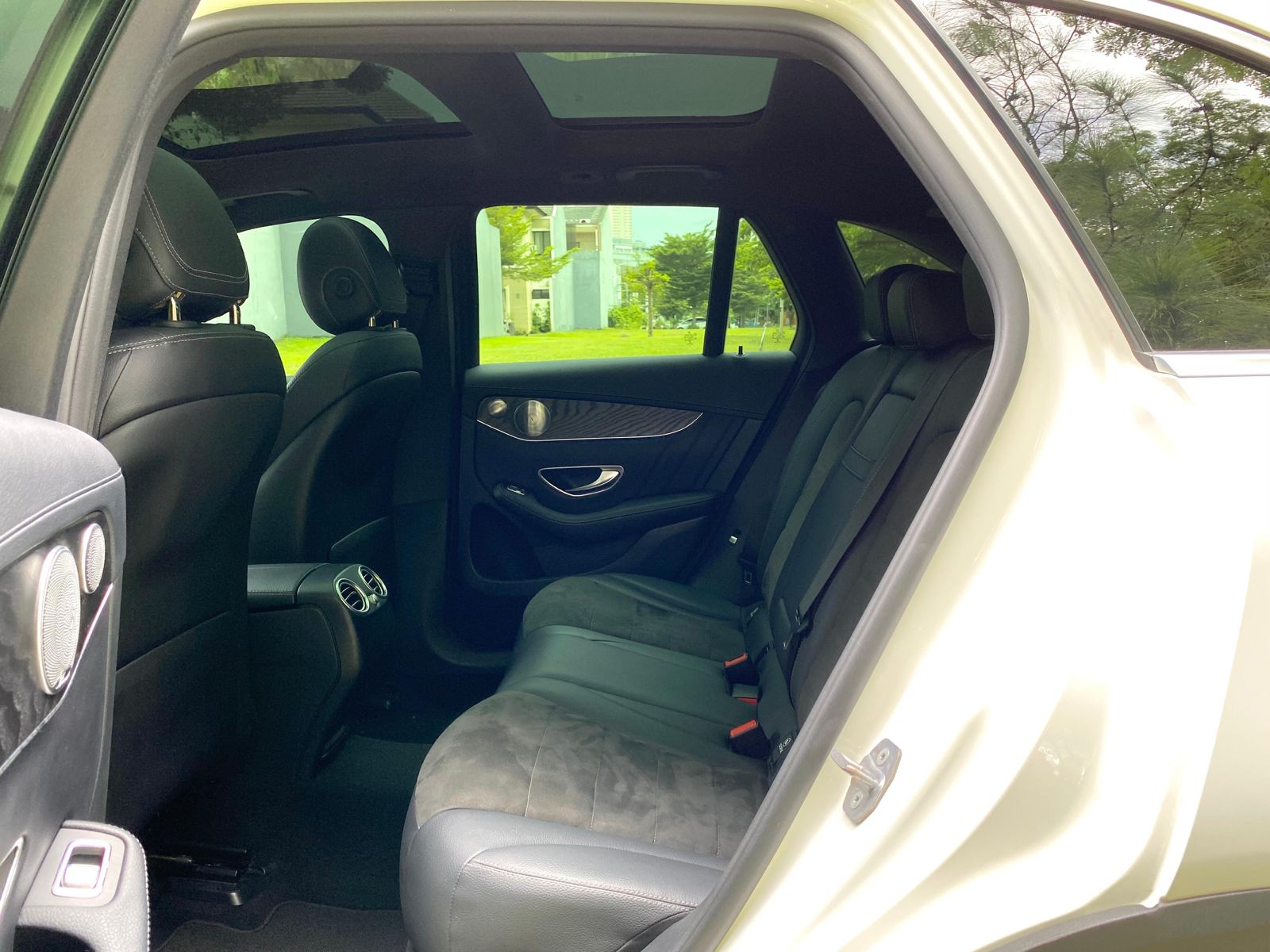 2018 Mercedes Benz GLC-Class 200 AMG Line 2018 Mercedes Benz GLC-Class 200 AMG Line