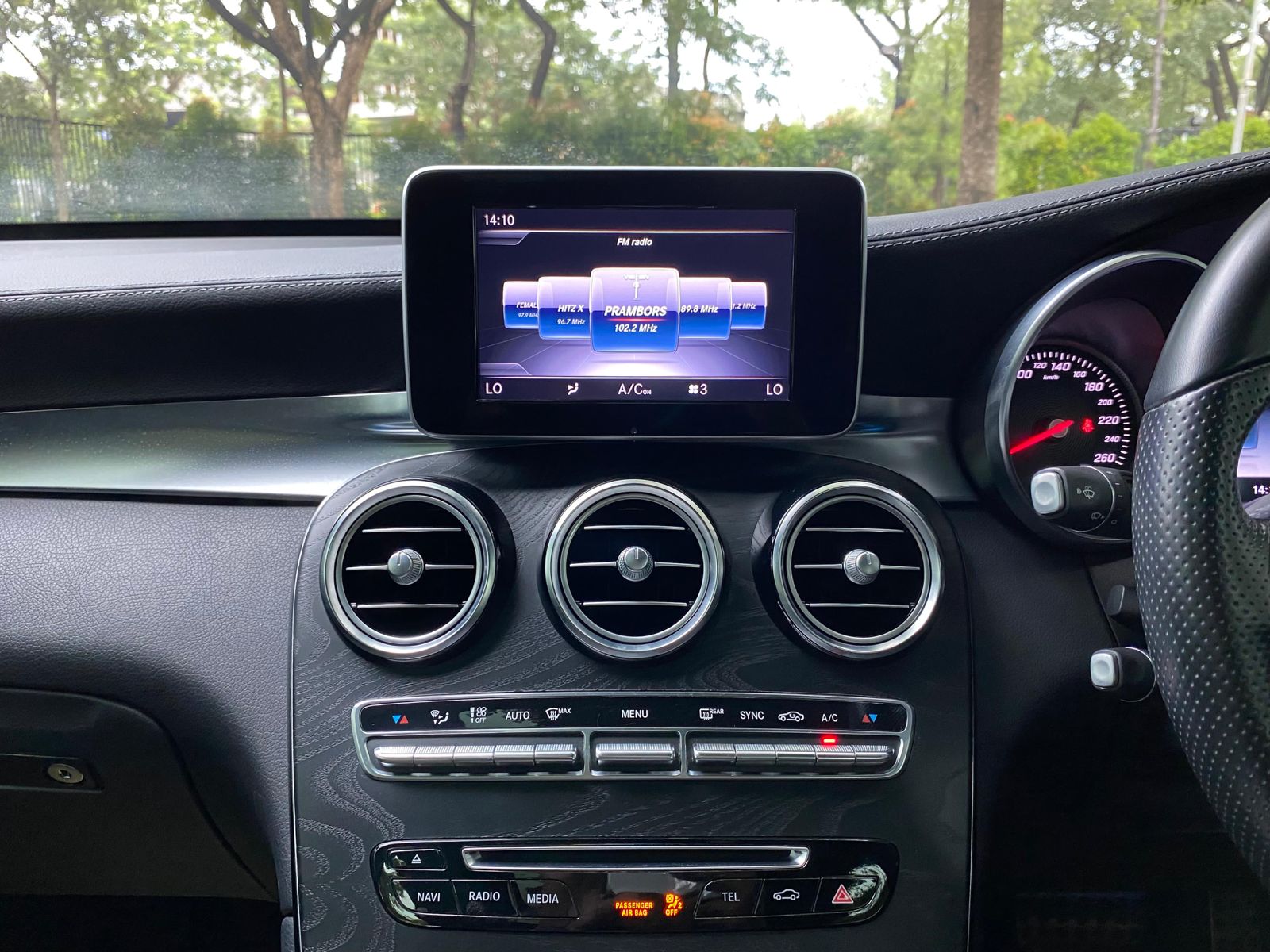 2018 Mercedes Benz GLC-Class 200 AMG Line 2018 Mercedes Benz GLC-Class 200 AMG Line