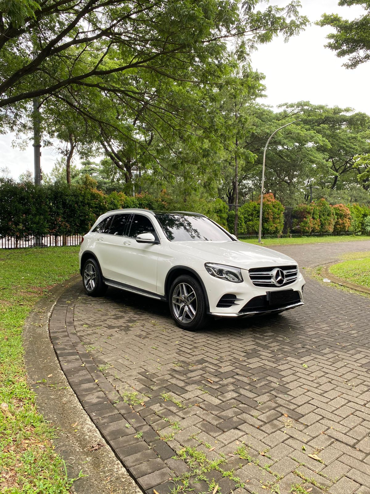2018 Mercedes Benz GLC-Class 200 AMG Line 2018 Mercedes Benz GLC-Class 200 AMG Line