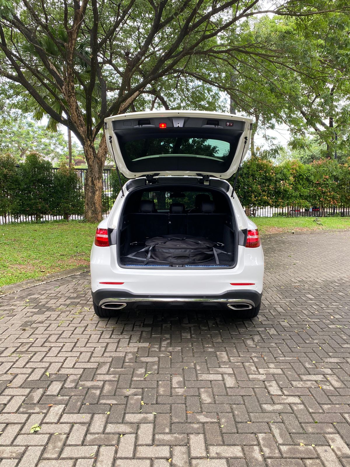 2018 Mercedes Benz GLC-Class 200 AMG Line 2018 Mercedes Benz GLC-Class 200 AMG Line