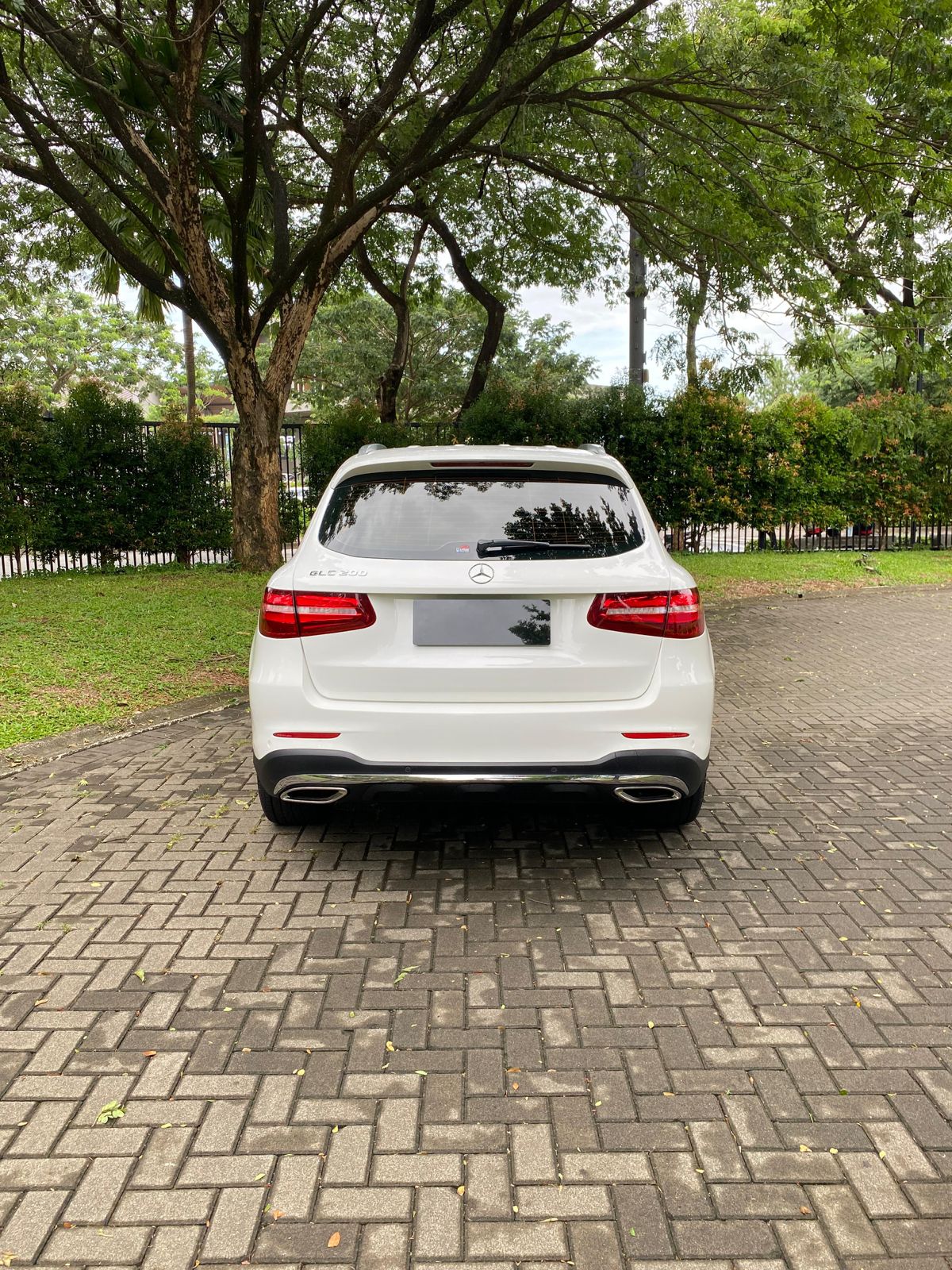 2018 Mercedes Benz GLC-Class 200 AMG Line 2018 Mercedes Benz GLC-Class 200 AMG Line