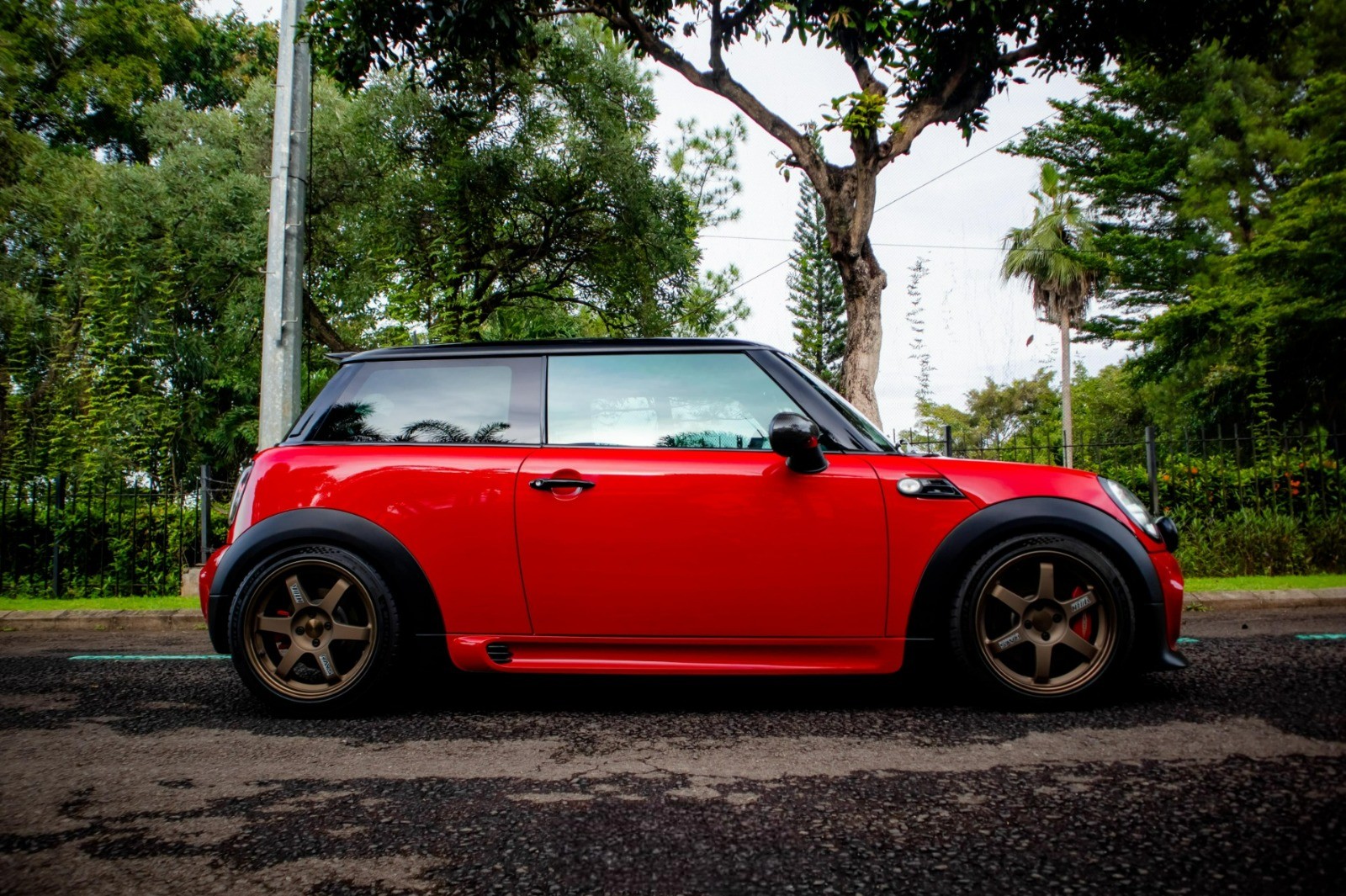 2009 MINI 3 Door John Cooper Works 2009 MINI 3 Door John Cooper Works