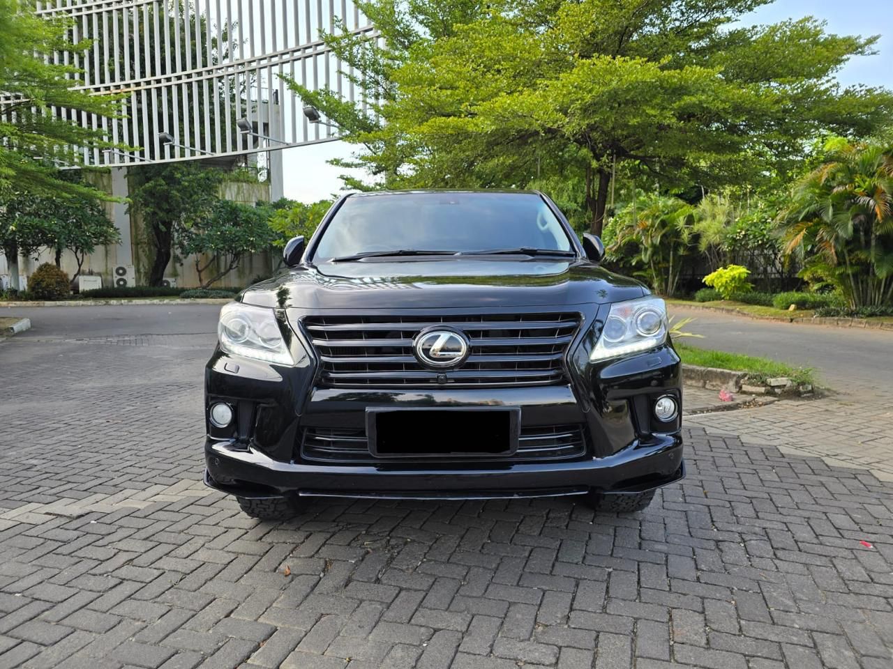 2011 Lexus LX 570 2011 Lexus LX 570