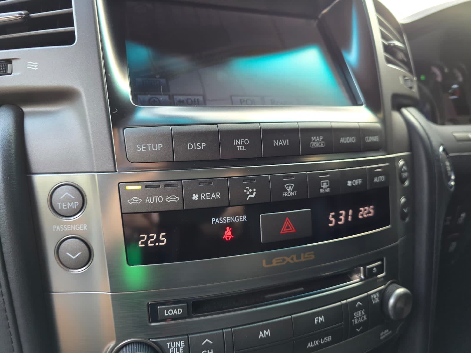 2011 Lexus LX 570 2011 Lexus LX 570