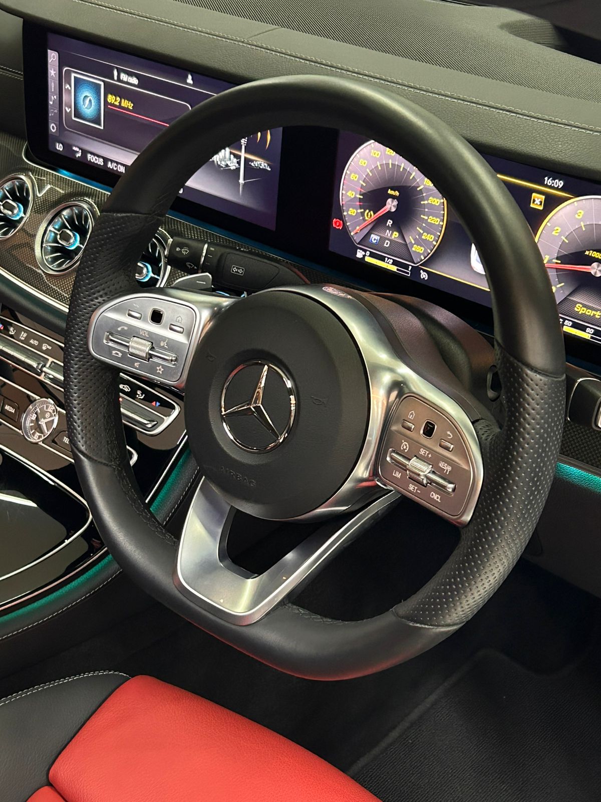 2019 Mercedes Benz E-Class  E 300 Coupe AMG Line 2019 Mercedes Benz E-Class  E 300 Coupe AMG Line