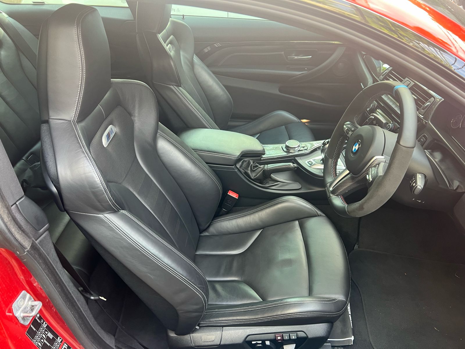 2015 BMW M4 Coupe  3.0 L AT 2015 BMW M4 Coupe  3.0 L AT