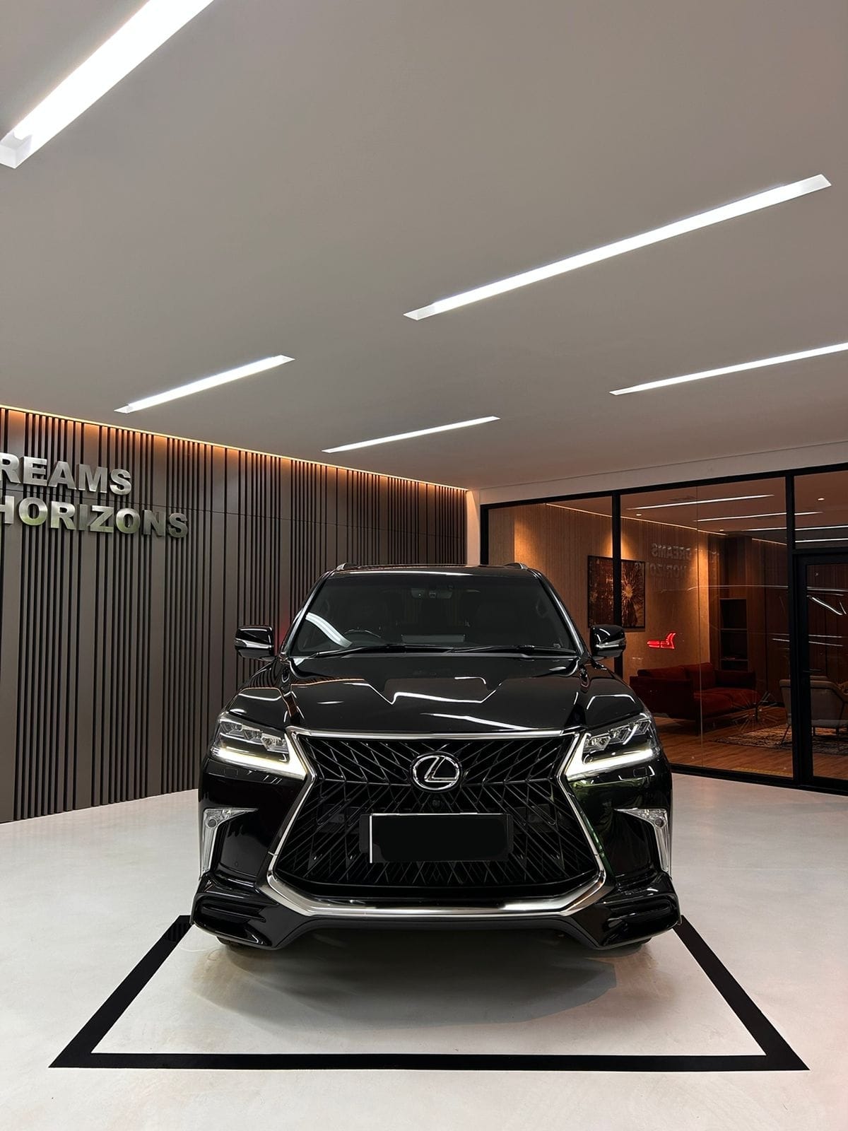 2019 Lexus LX 570 2019 Lexus LX 570