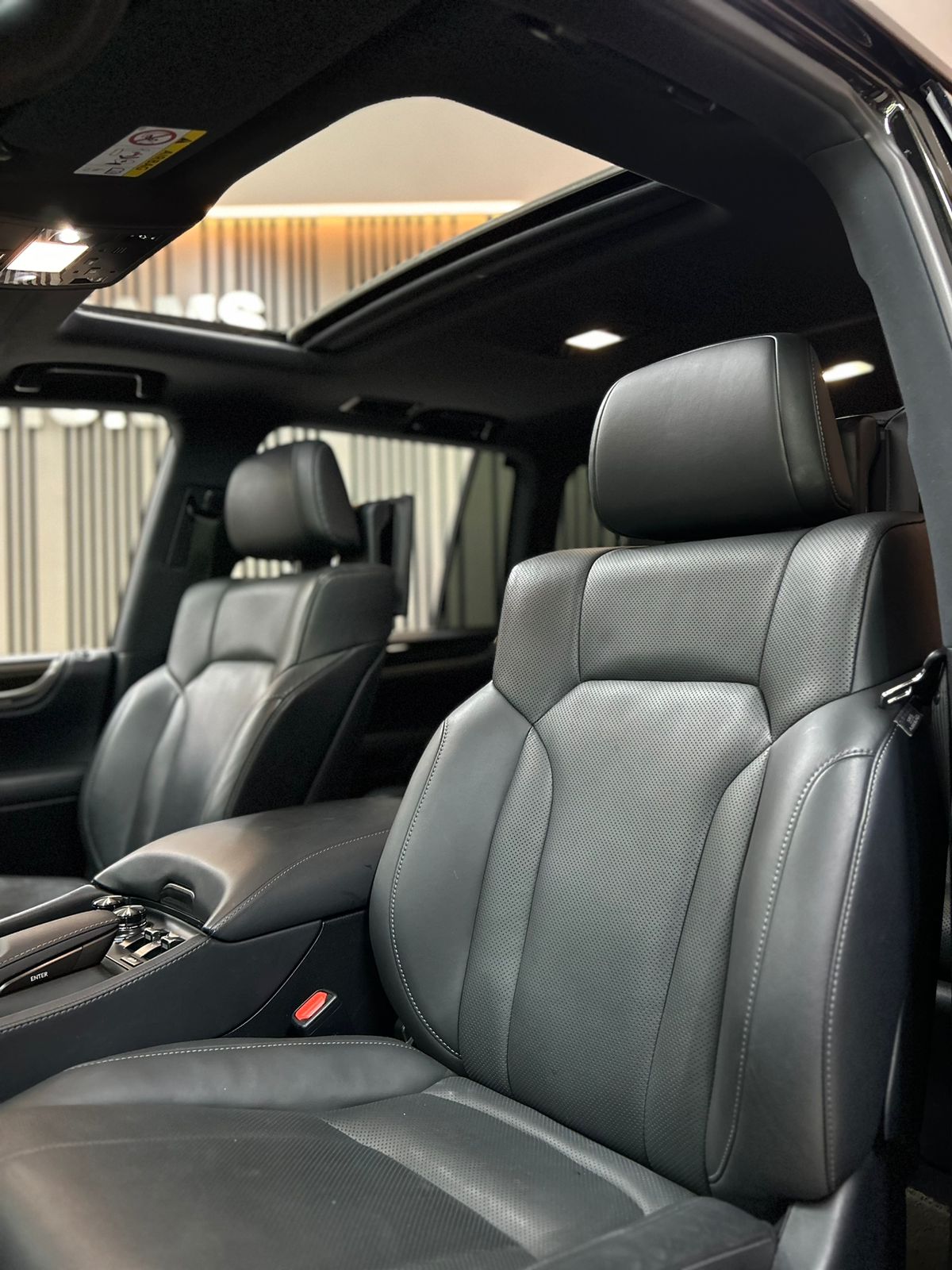 2019 Lexus LX 570 2019 Lexus LX 570
