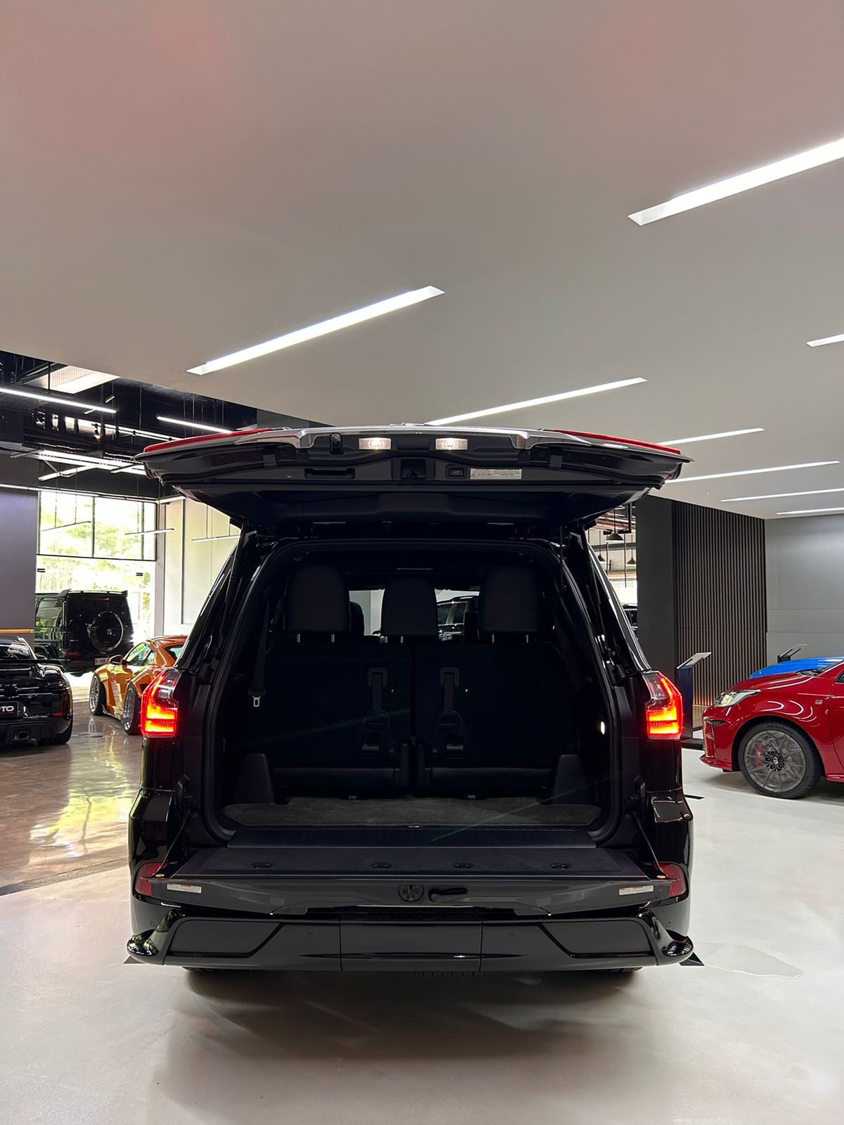 2019 Lexus LX 570 2019 Lexus LX 570