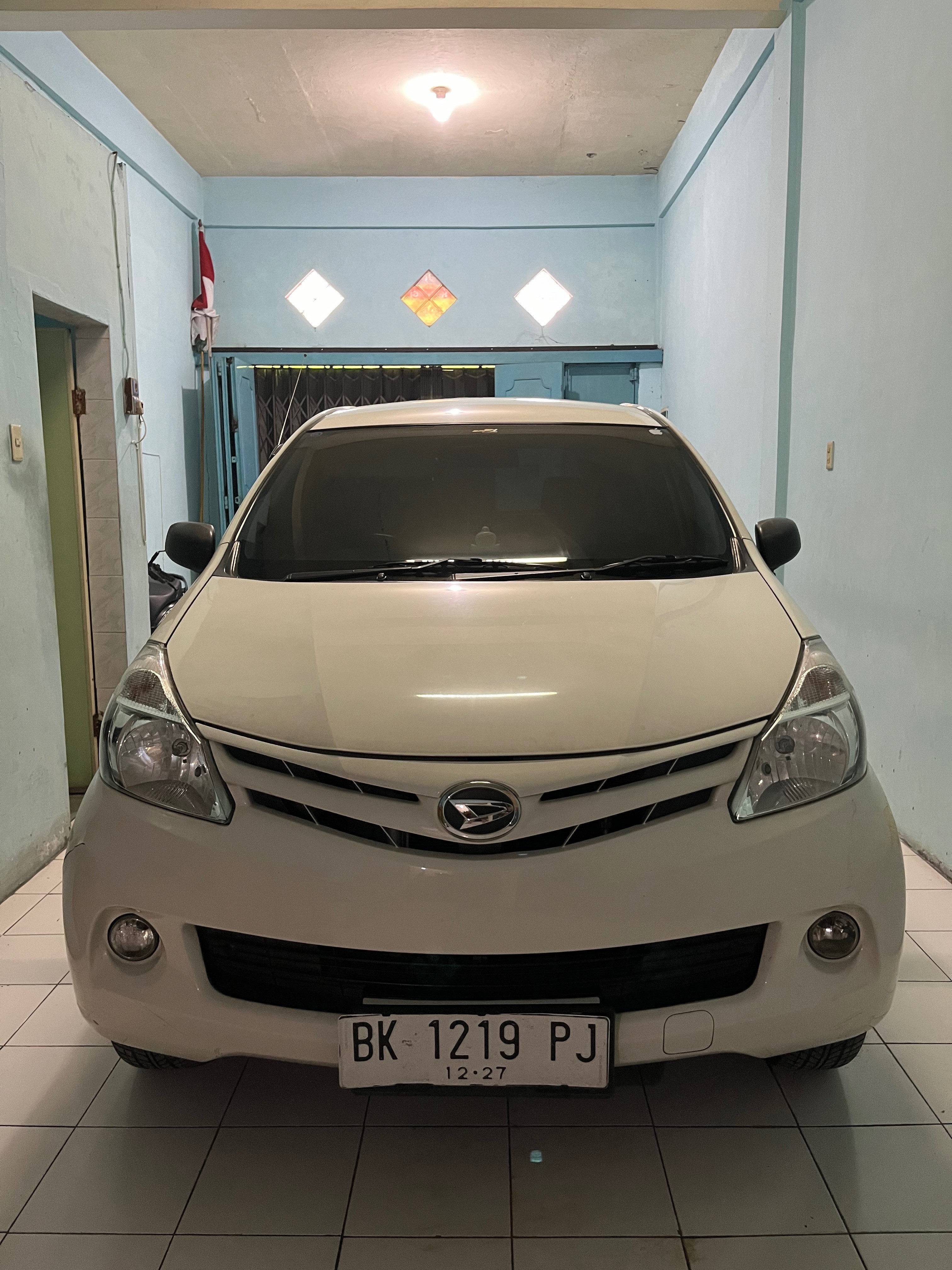 Second Hand 2012 Daihatsu Xenia Second Hand 2012 Daihatsu Xenia