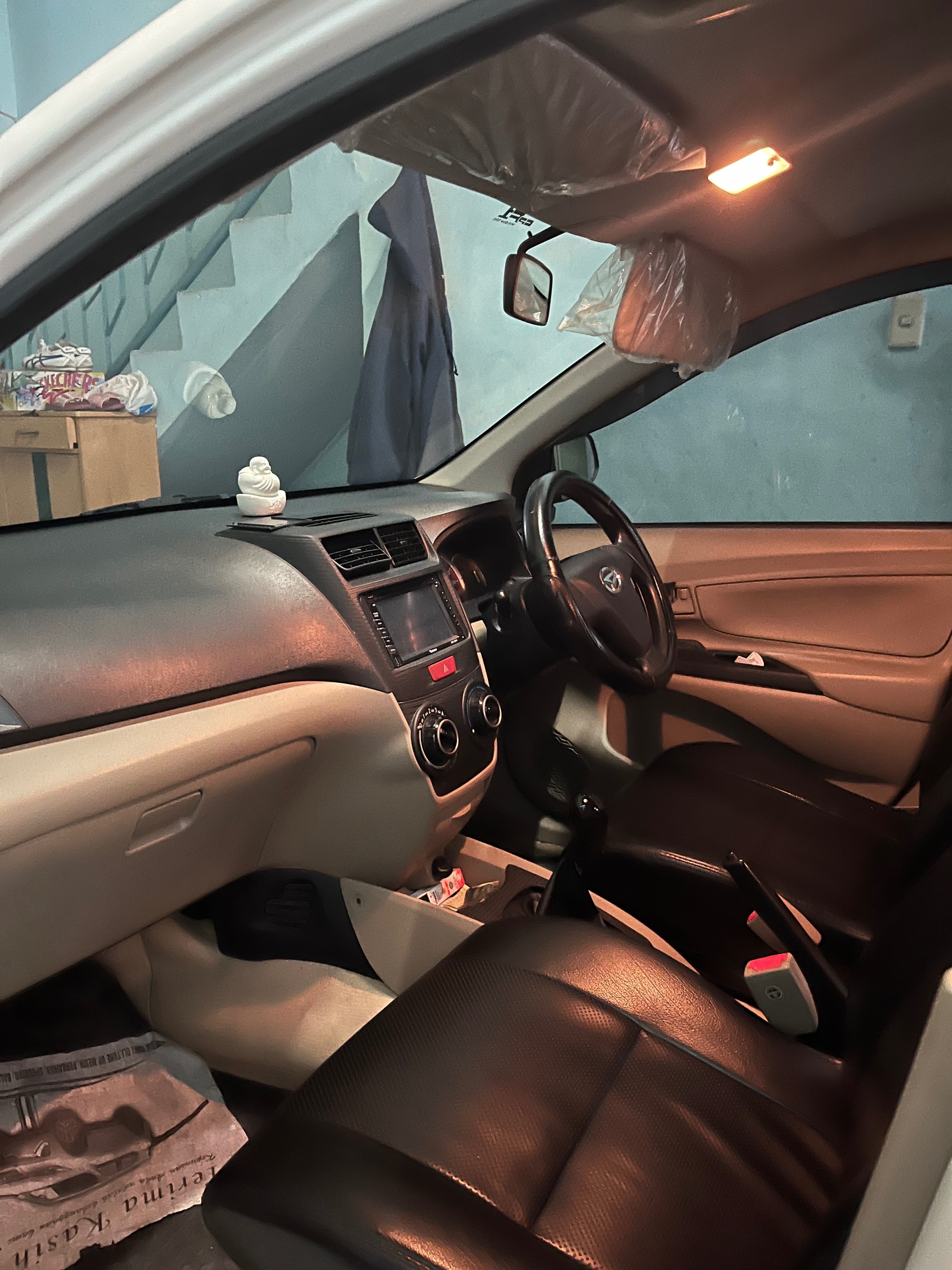 2012 Daihatsu Xenia 2012 Daihatsu Xenia