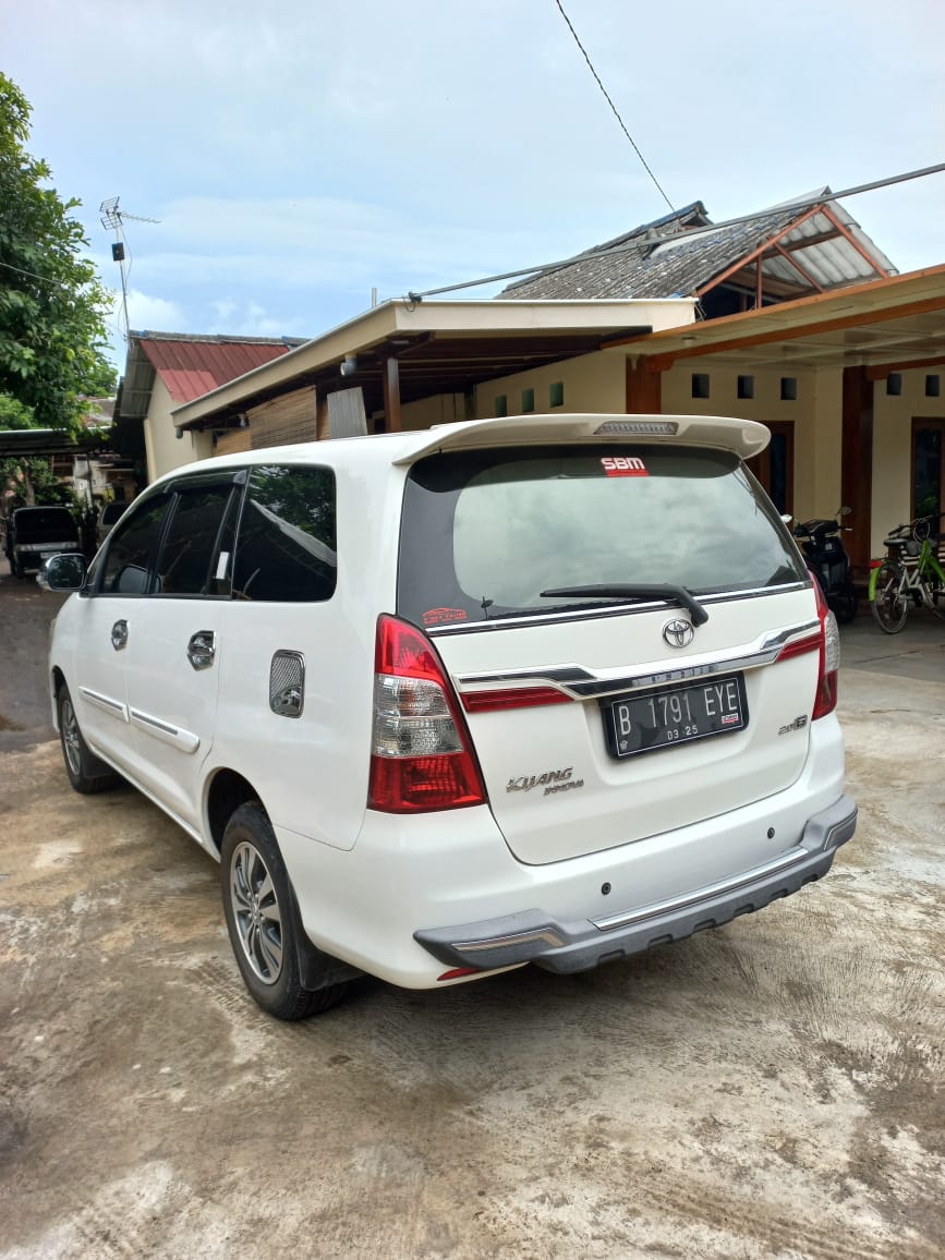 2015 Toyota Kijang Innova 2015 Toyota Kijang Innova