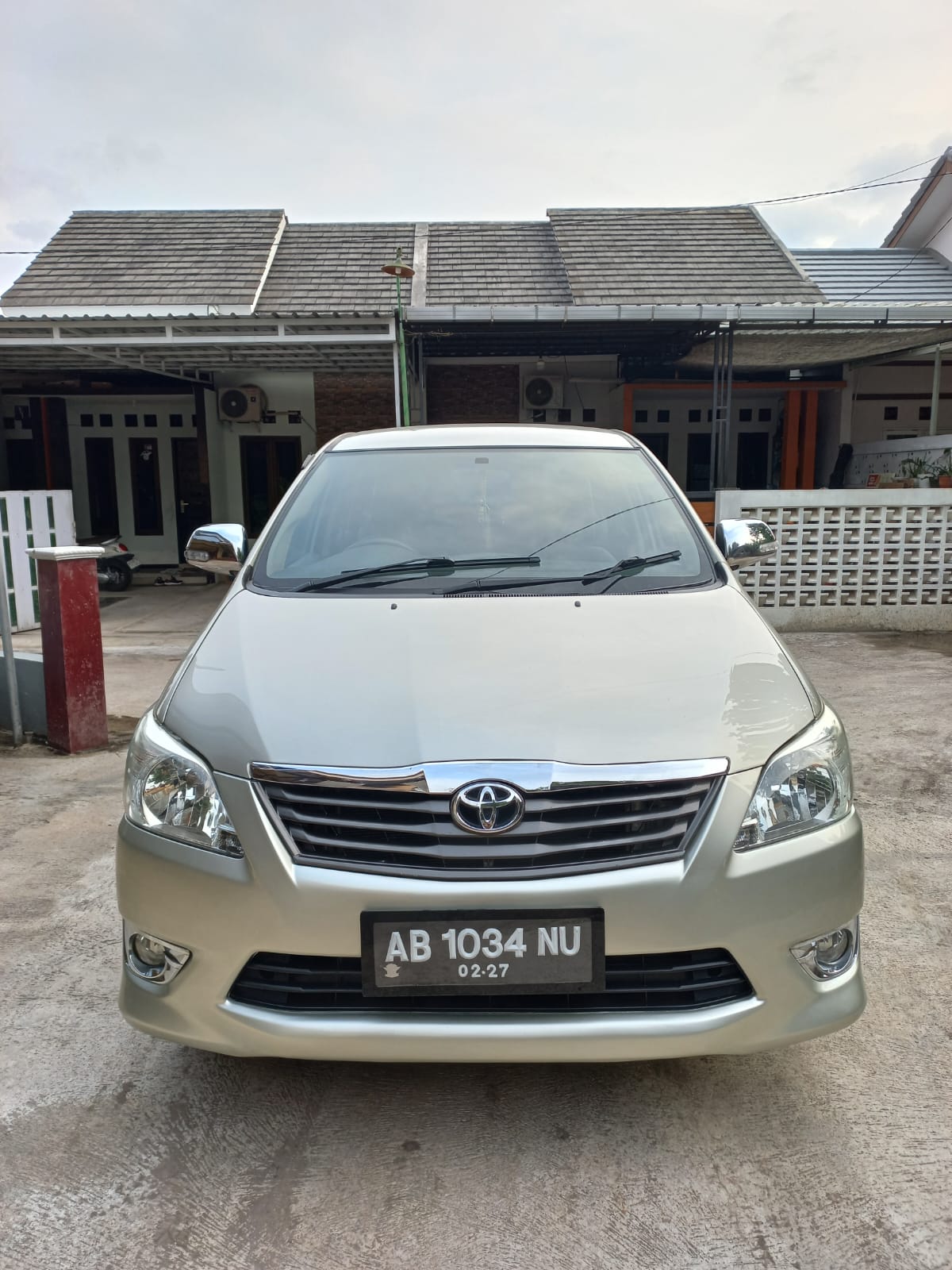 2011 Toyota Kijang Innova 2011 Toyota Kijang Innova